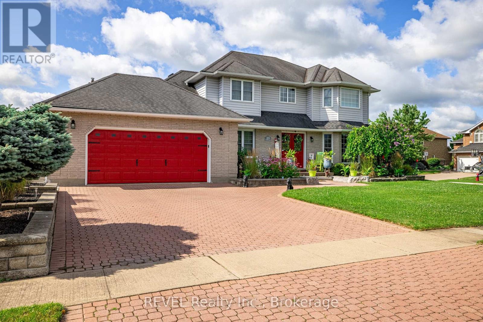 Property at 23 GREEN MEADOW CRESCENT image 1
