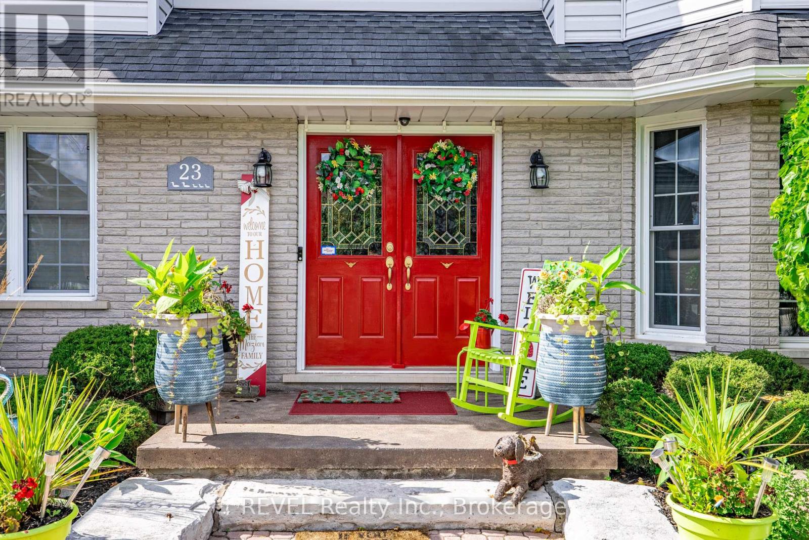 Property at 23 GREEN MEADOW CRESCENT image 3
