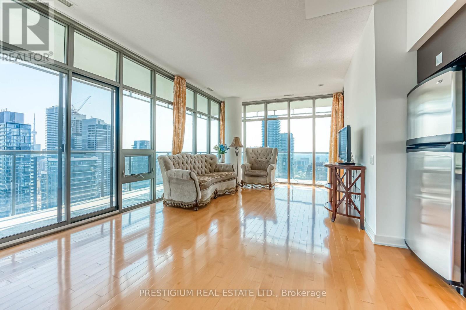 3704 - 33 Charles Street E, Toronto, Ontario  M4Y 0A2 - Photo 10 - C12077876