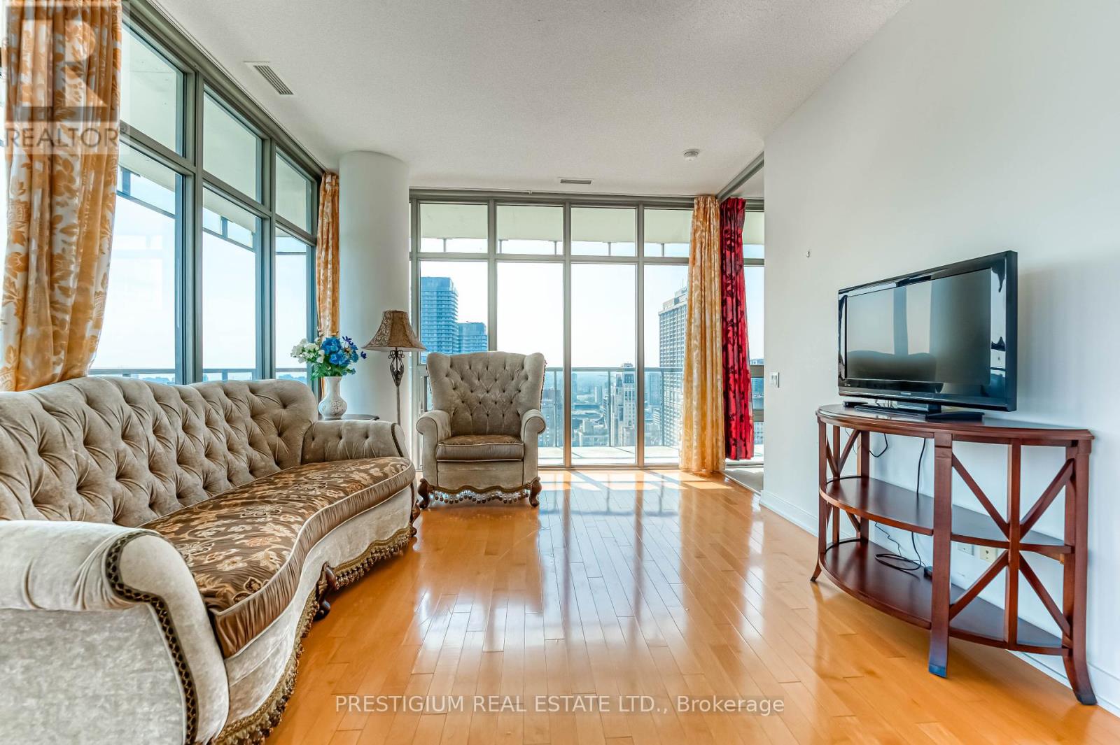 3704 - 33 Charles Street E, Toronto, Ontario  M4Y 0A2 - Photo 11 - C12077876