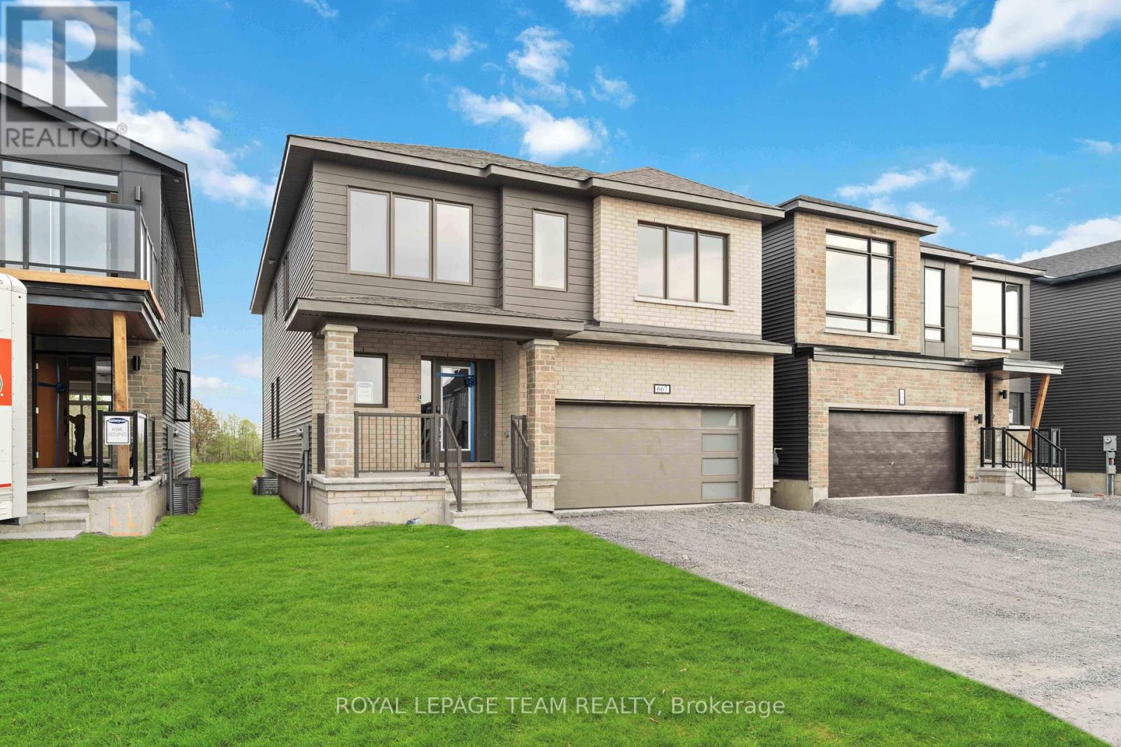 Property at 667 FENWICK WAY E image 1