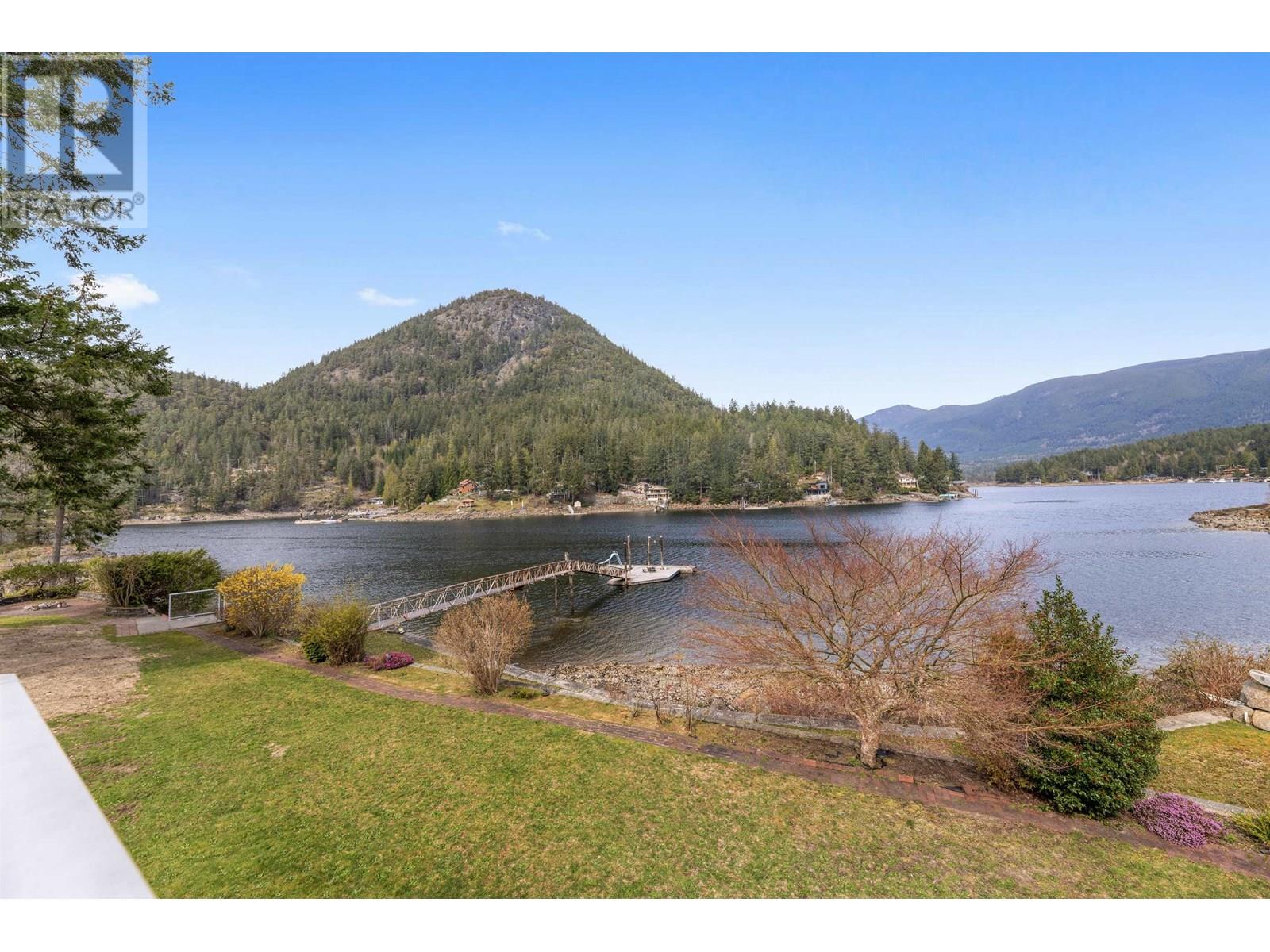 12879-12881 Sunshine Coast Highway, Madeira Park, British Columbia  V0N 2H1 - Photo 37 - R2988205