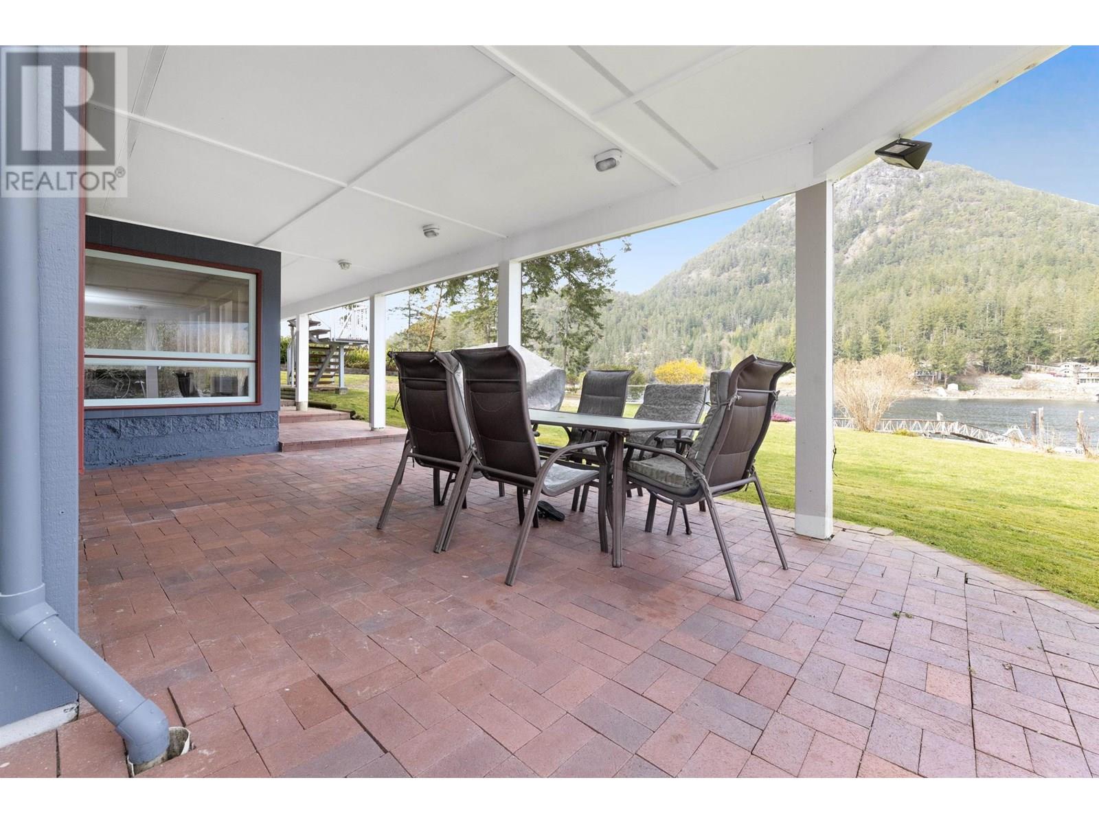 12879-12881 Sunshine Coast Highway, Madeira Park, British Columbia  V0N 2H1 - Photo 35 - R2988205
