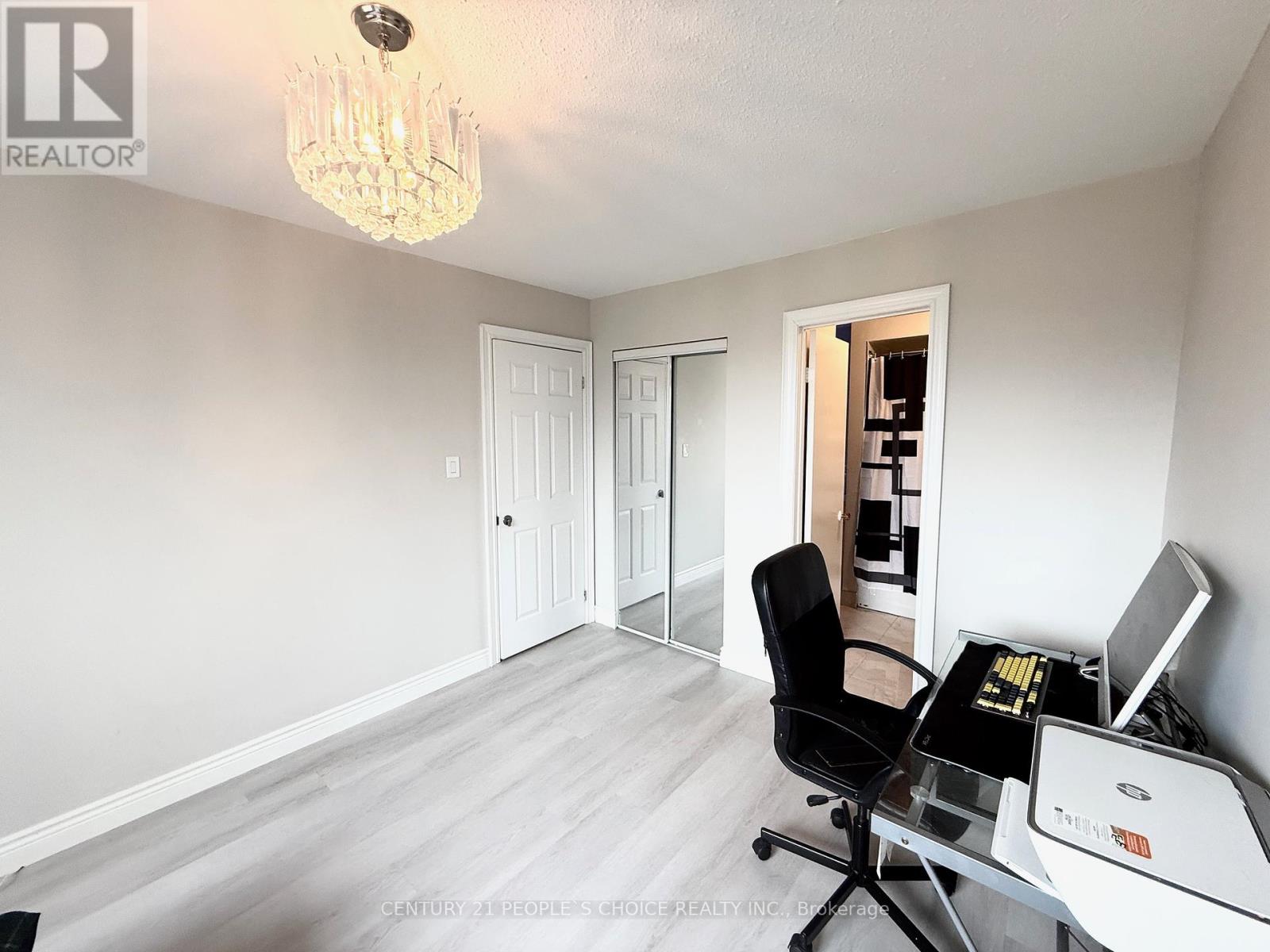 54 - 3525 Brandon Gate, Mississauga (Malton), Ontario  L4T 3M3 - Photo 24 - W12077845