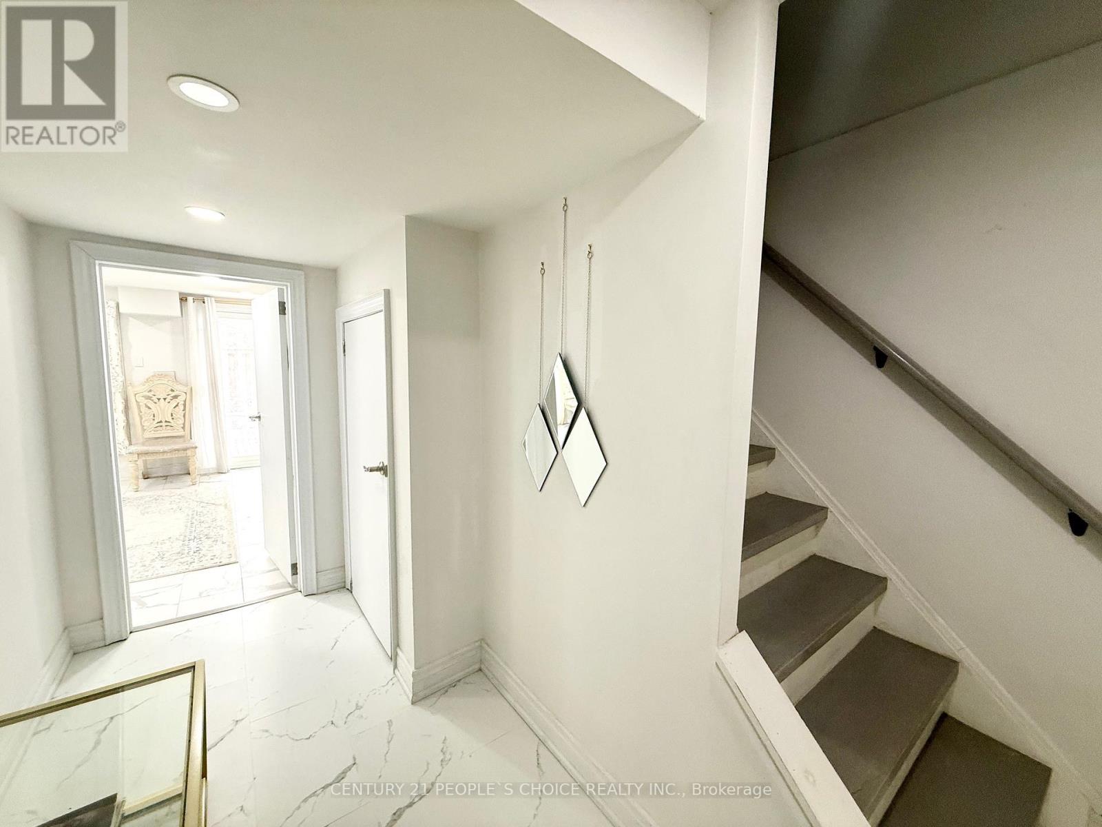 54 - 3525 Brandon Gate, Mississauga (Malton), Ontario  L4T 3M3 - Photo 34 - W12077845