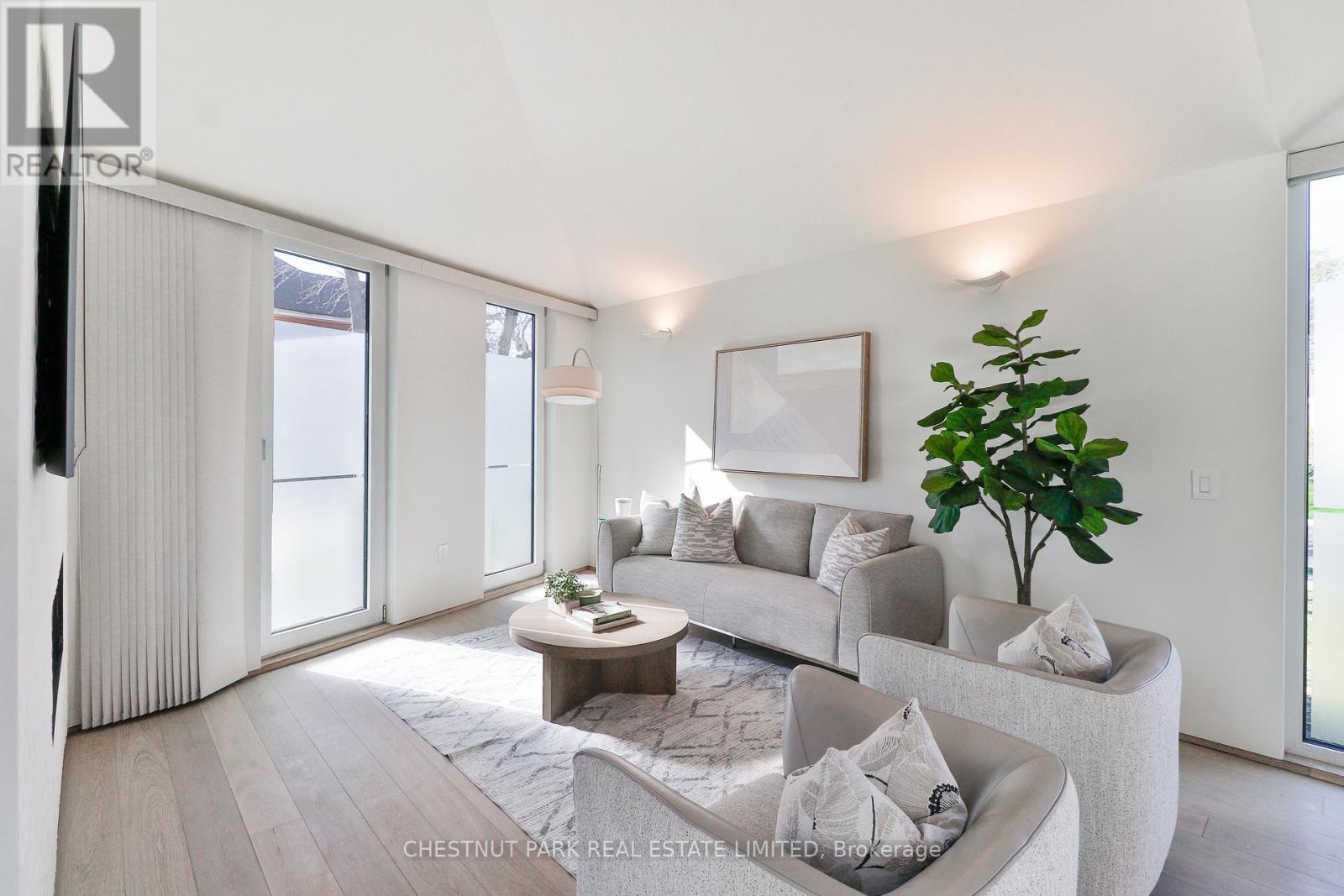 1427 Birch Avenue, Burlington (Brant), Ontario  L7S 1J4 - Photo 15 - W12077866