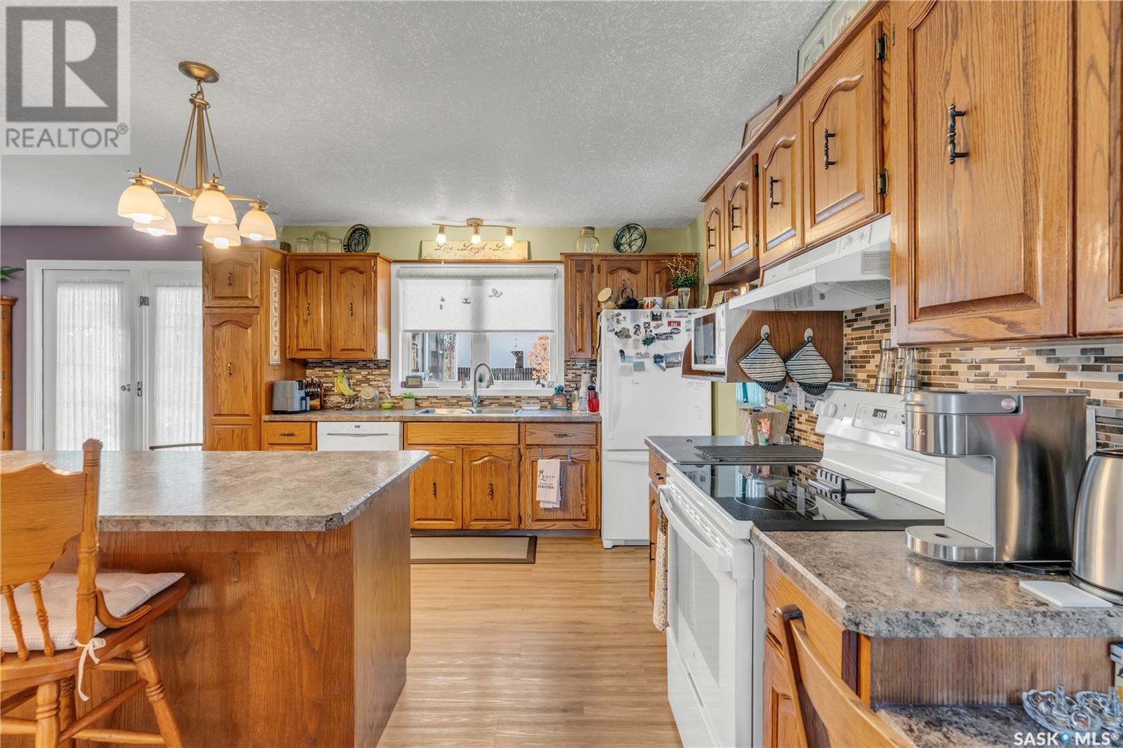 214 Edwards Street, Strasbourg, Saskatchewan  S0G 4V0 - Photo 14 - SK002470