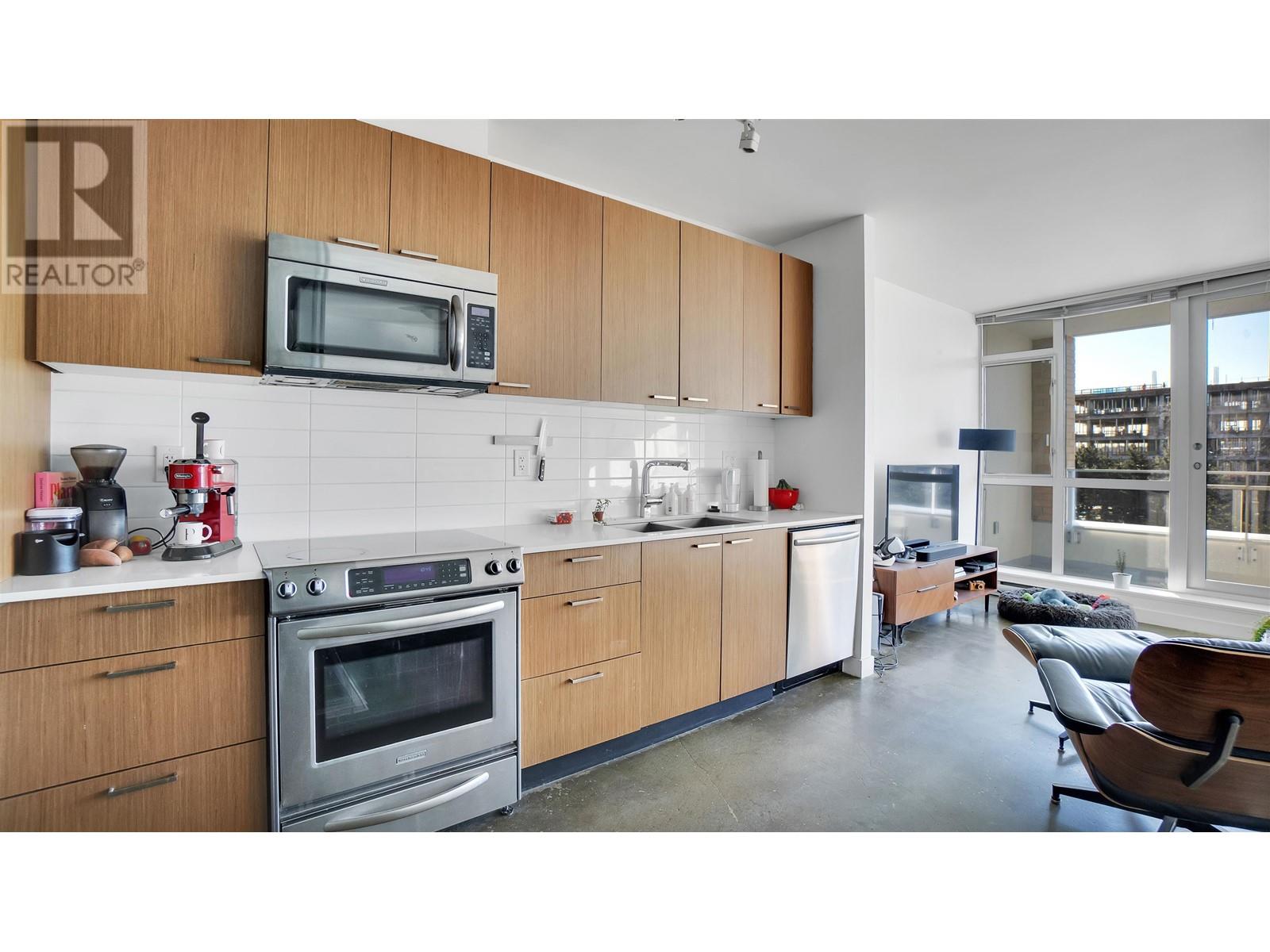 620 221 Union Street, Vancouver, British Columbia  V6A 0B4 - Photo 3 - R2989372