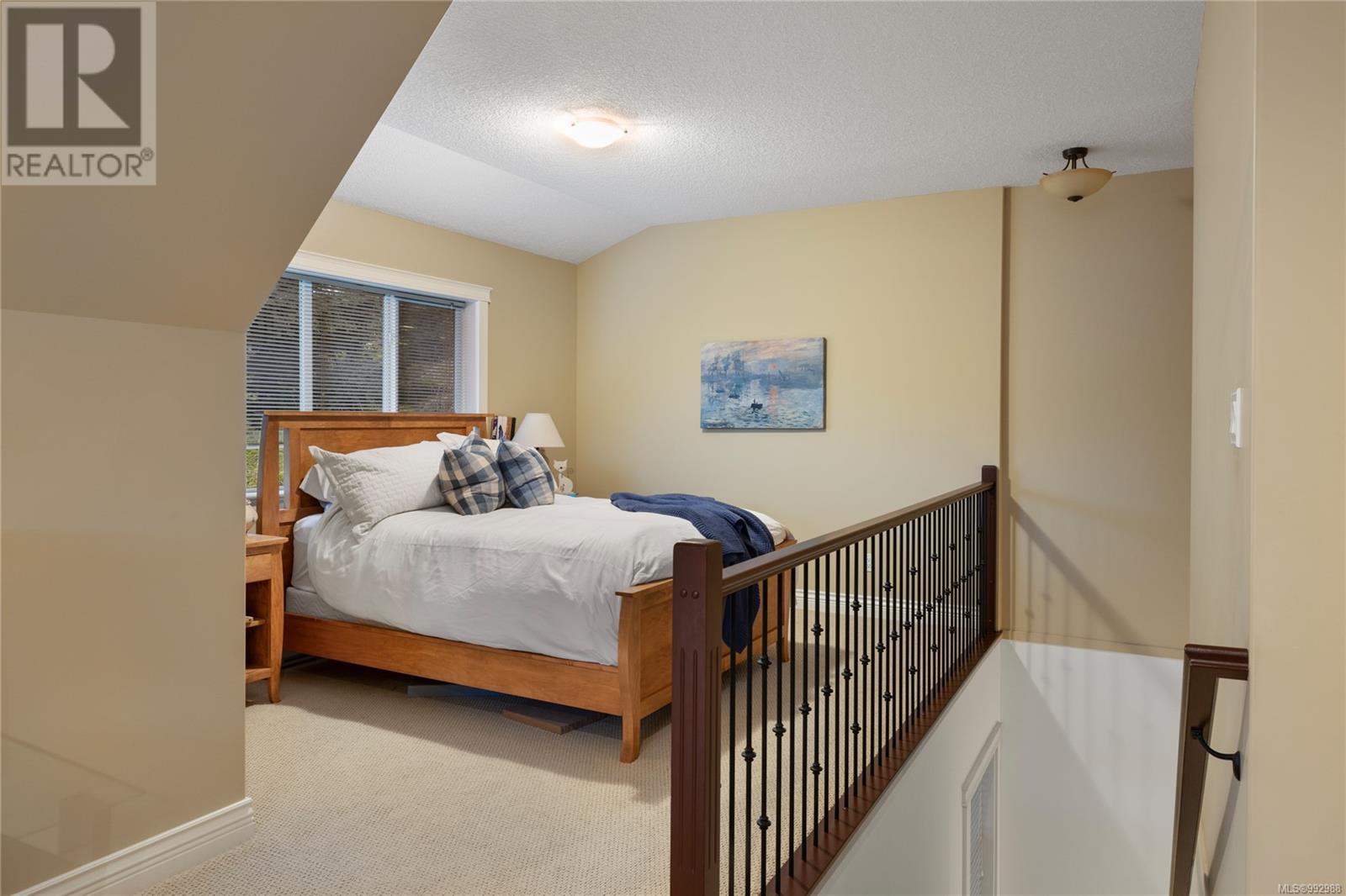 Property at 3284 Renwick Pl image 5