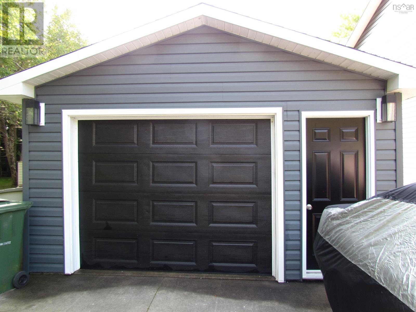 Property at 155 Howe Avenue image 4