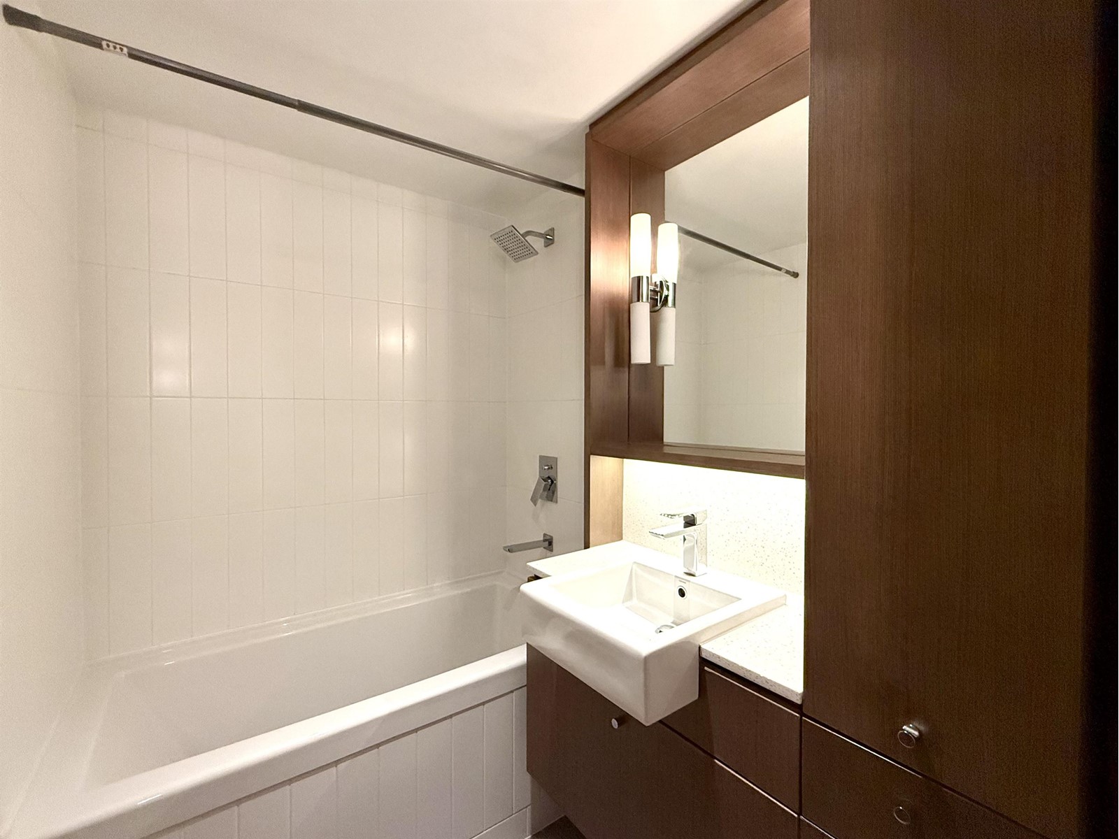 1606 13495 Central Avenue, Surrey, British Columbia  V3T 0K2 - Photo 16 - R2989305