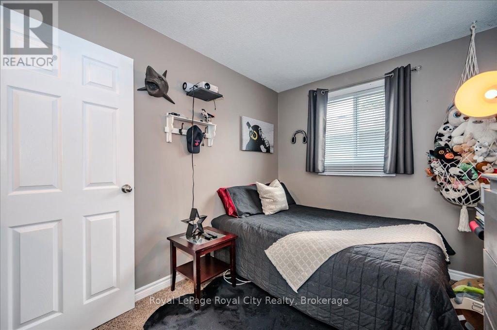 245 Parkside Drive E, Centre Wellington, Ontario  N1M 3E7 - Photo 16 - X12077955