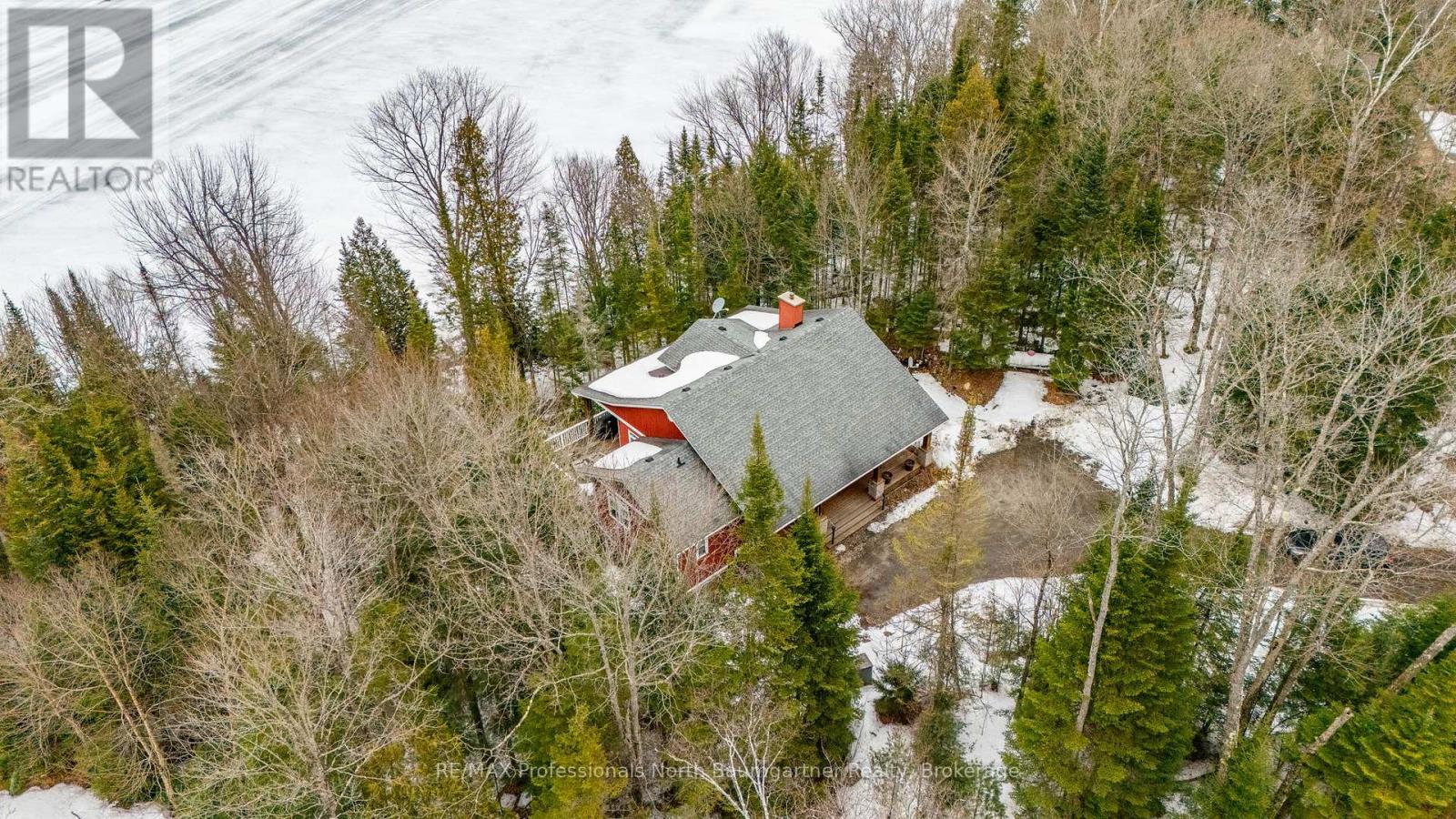1027 Tadmore Trail, Dysart Et Al, Ontario  K0M 1S0 - Photo 41 - X12077965