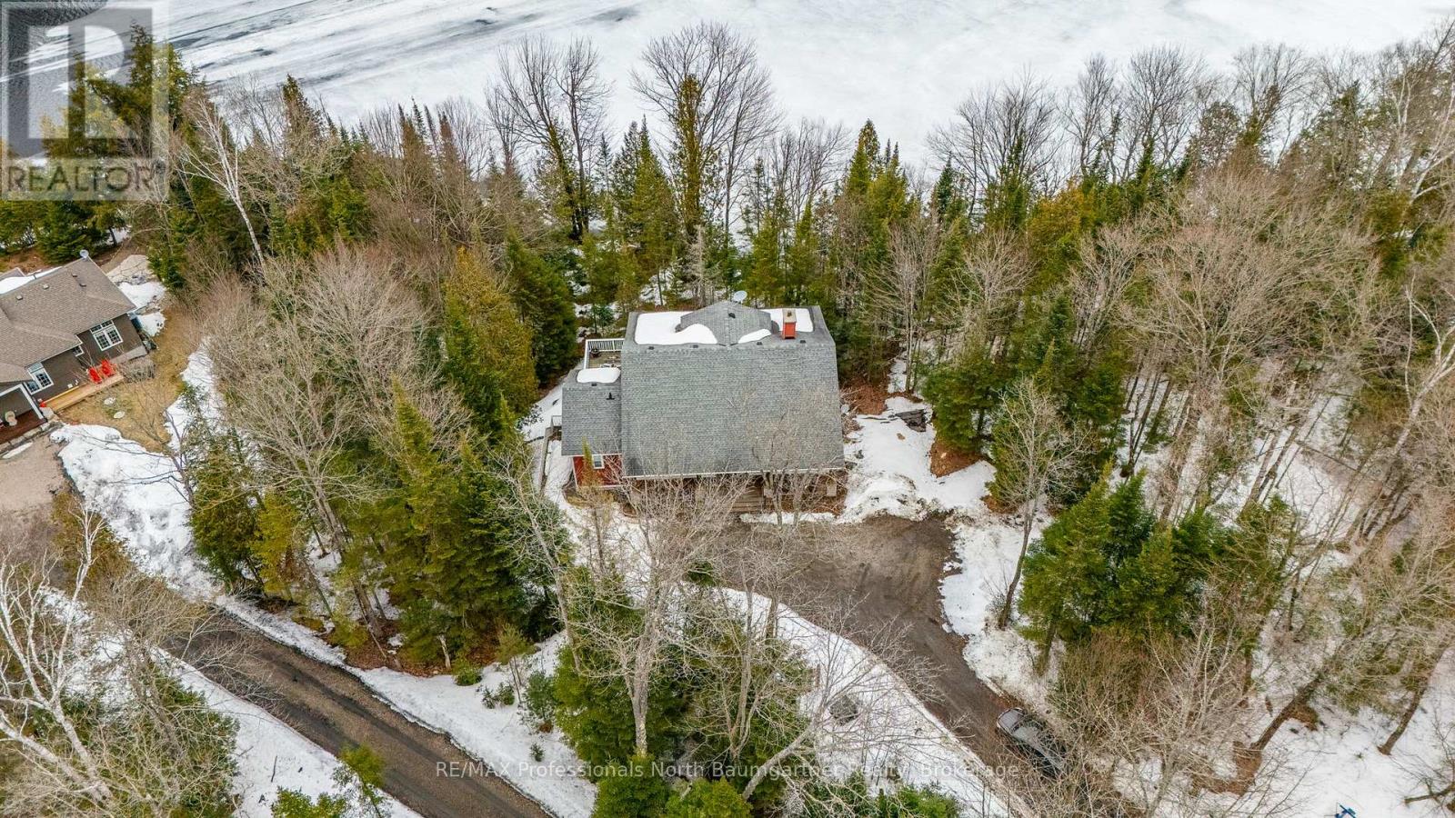 1027 Tadmore Trail, Dysart Et Al, Ontario  K0M 1S0 - Photo 42 - X12077965