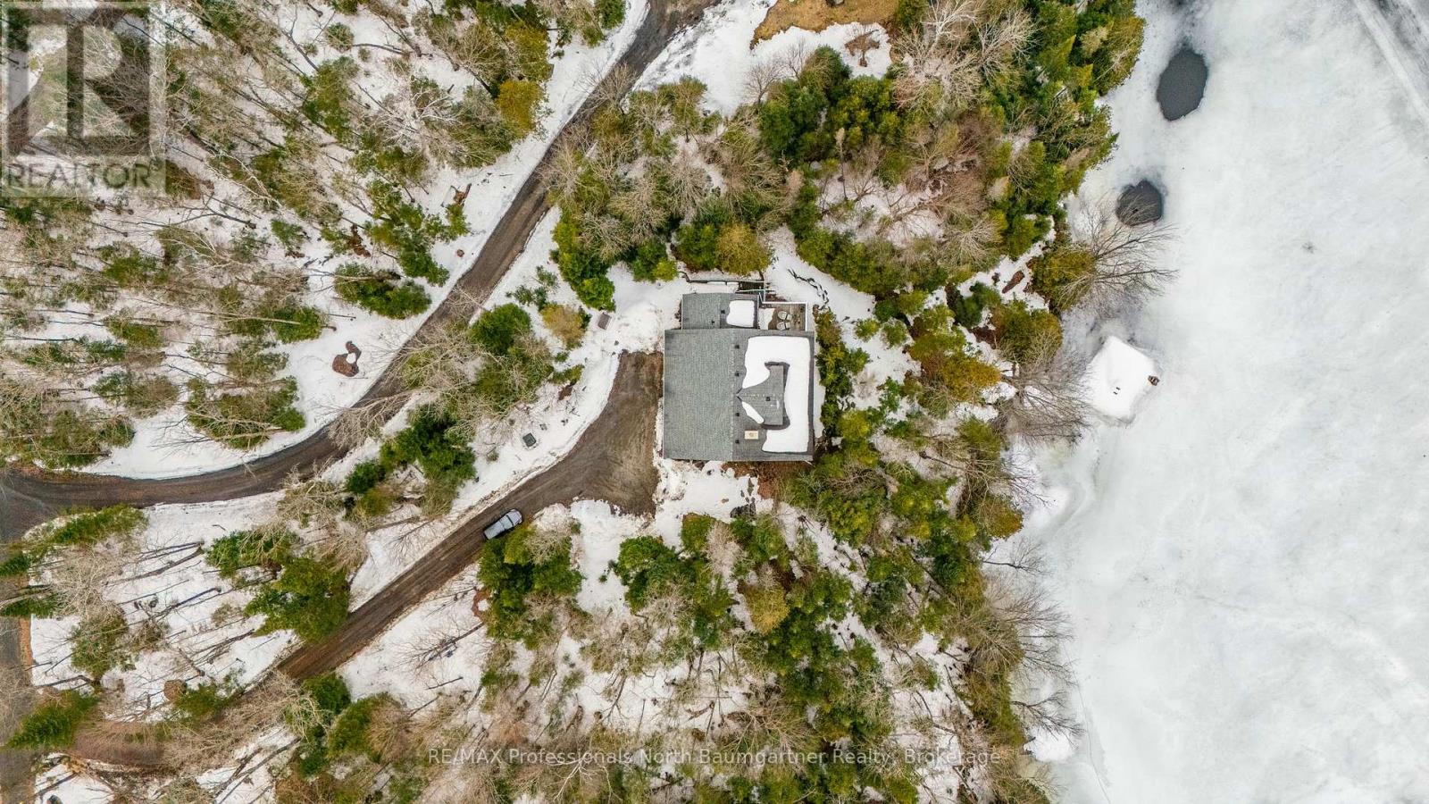 1027 Tadmore Trail, Dysart Et Al, Ontario  K0M 1S0 - Photo 45 - X12077965