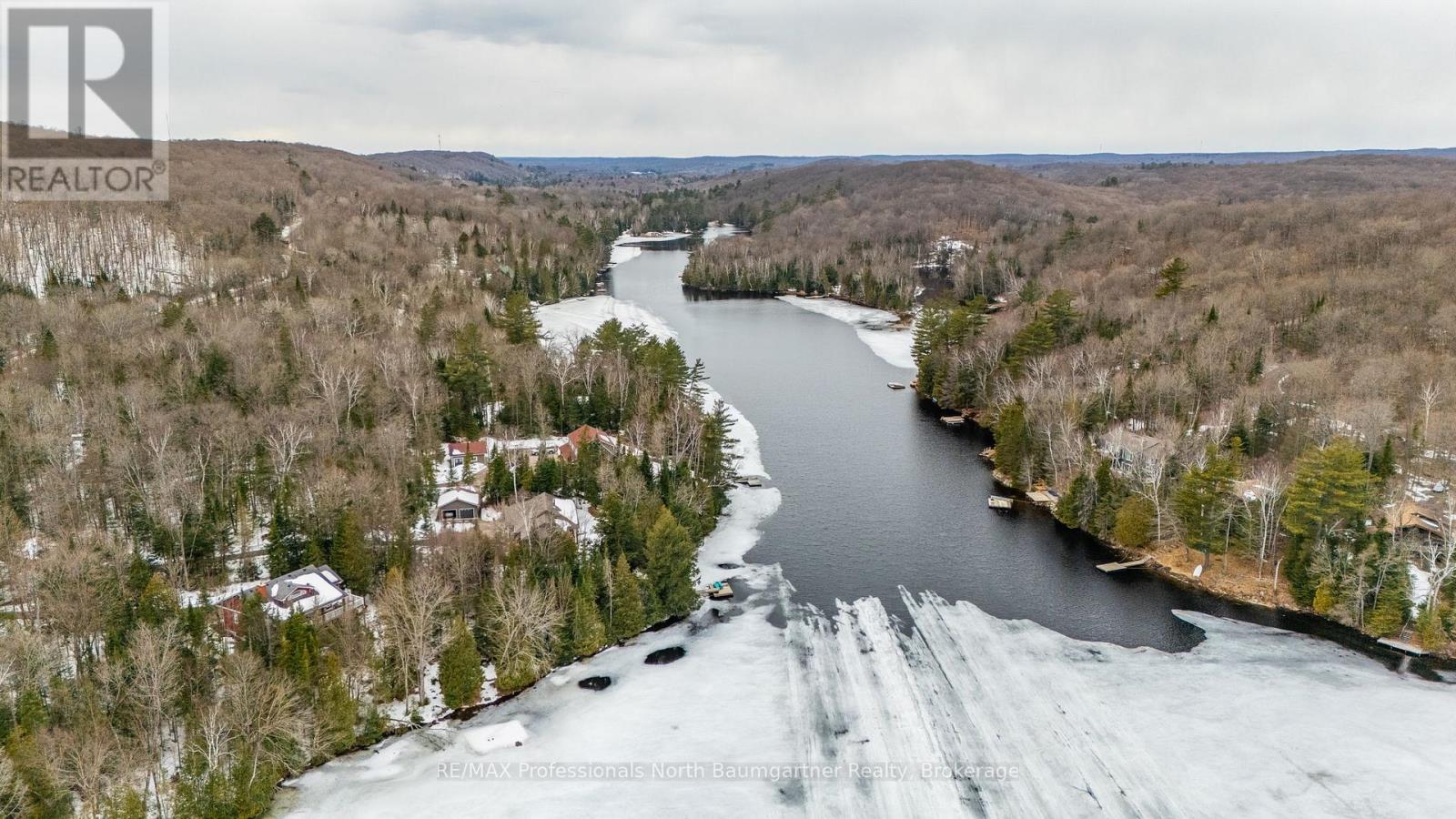 1027 Tadmore Trail, Dysart Et Al, Ontario  K0M 1S0 - Photo 47 - X12077965