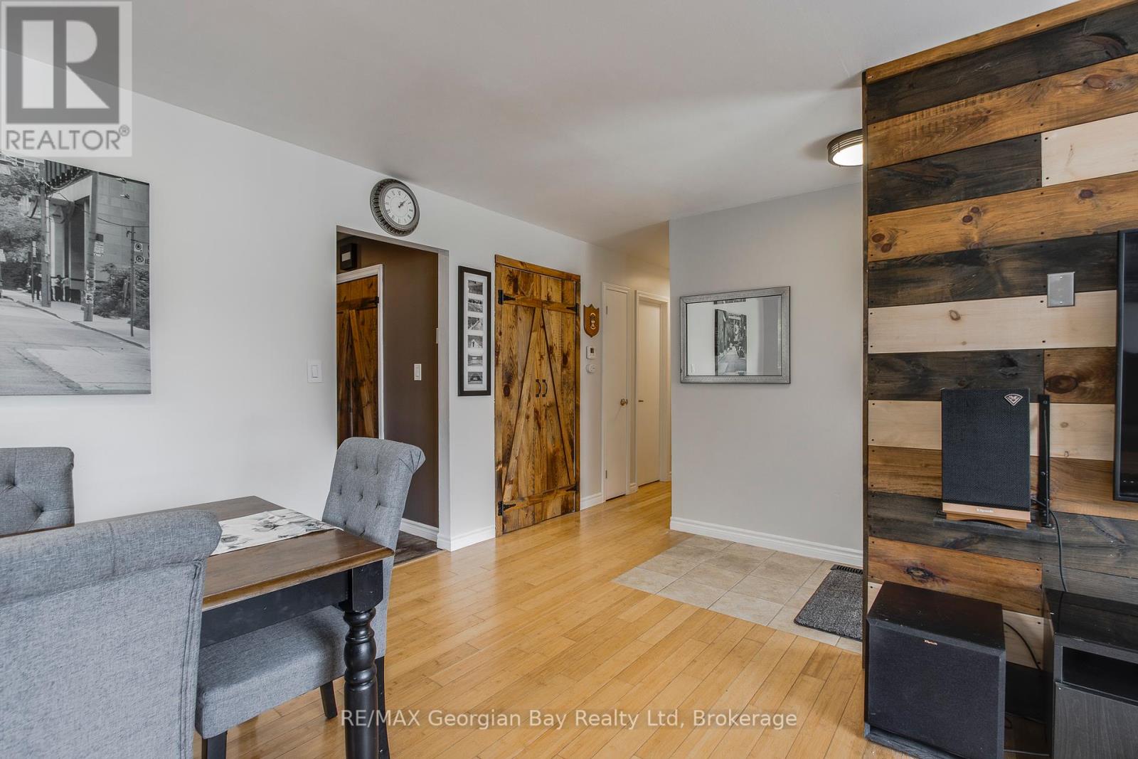 44 Hill Top Drive, Penetanguishene, Ontario  L9M 1H9 - Photo 11 - S12077976