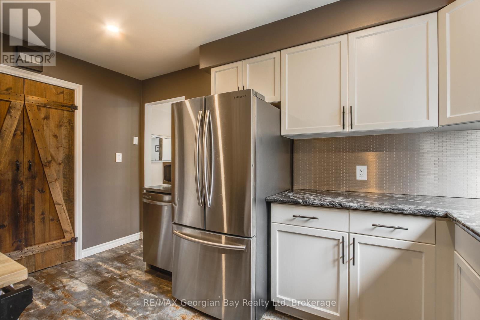 44 Hill Top Drive, Penetanguishene, Ontario  L9M 1H9 - Photo 15 - S12077976