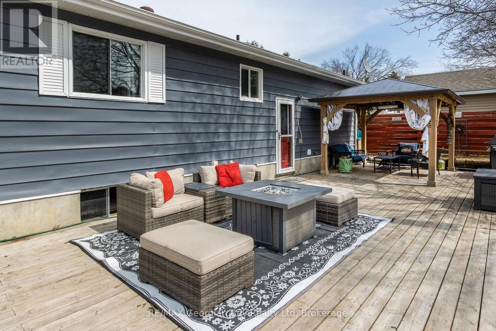 44 Hill Top Drive, Penetanguishene, Ontario  L9M 1H9 - Photo 29 - S12077976