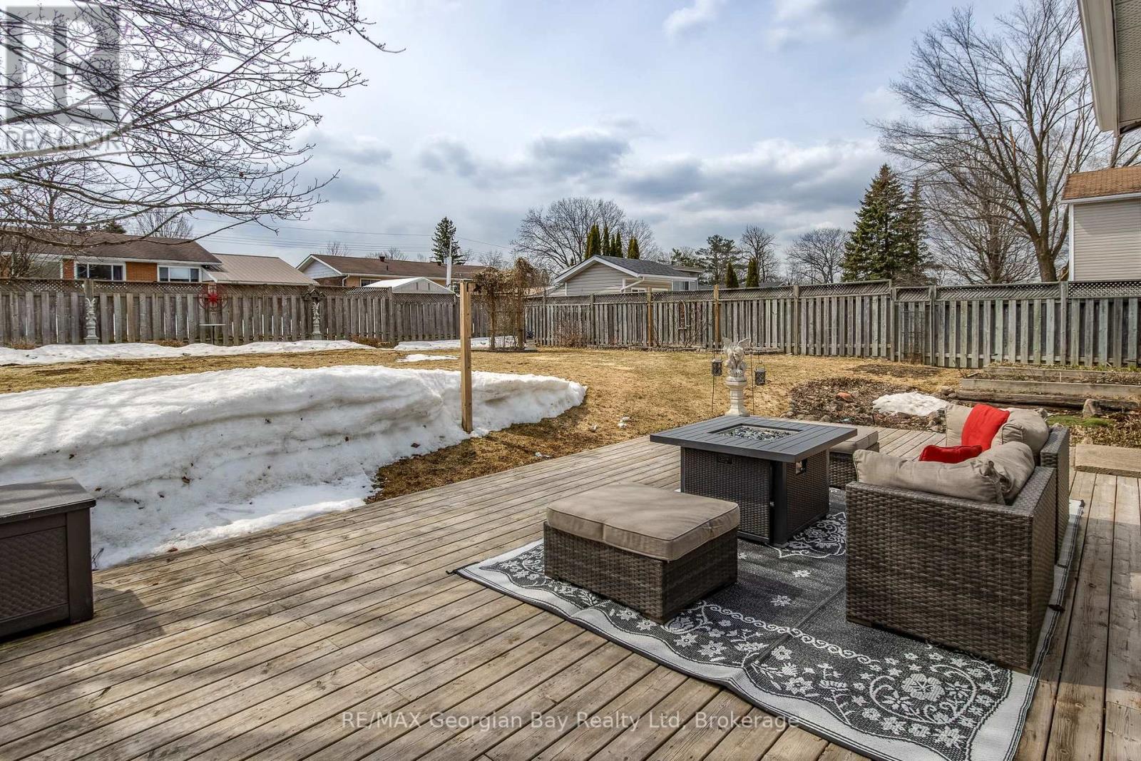 44 Hill Top Drive, Penetanguishene, Ontario  L9M 1H9 - Photo 32 - S12077976