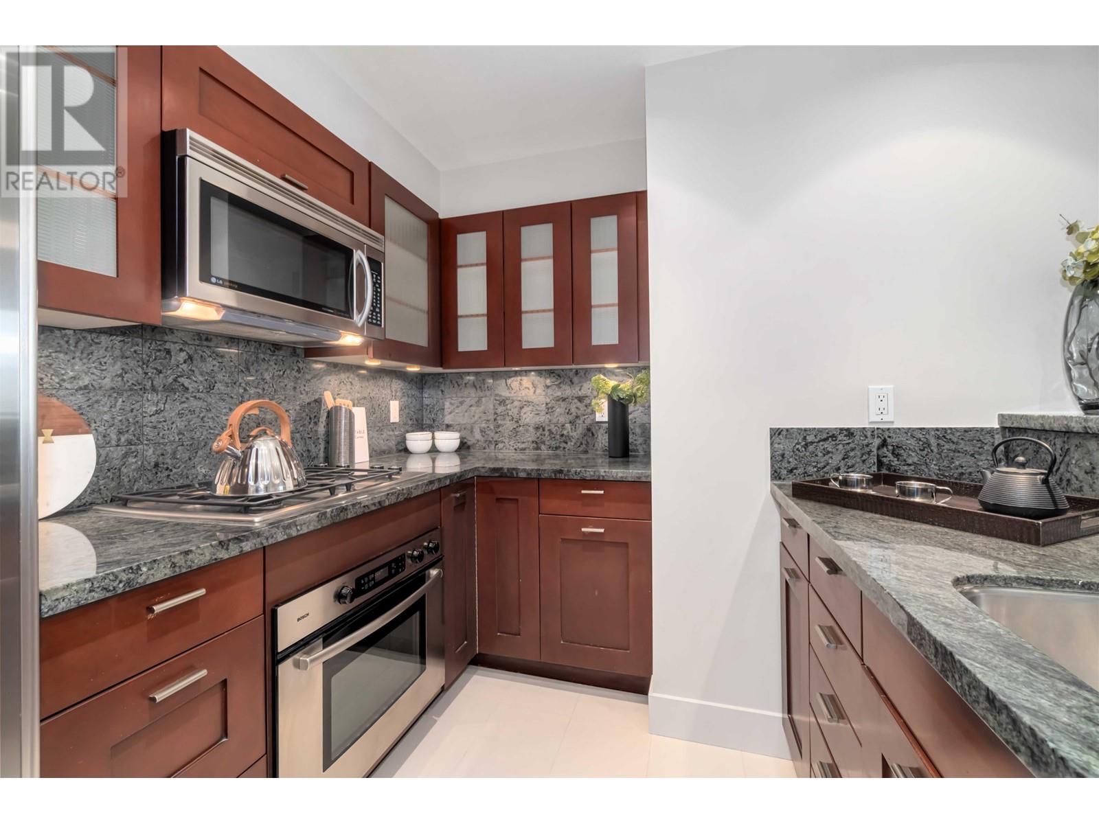 Listing Picture 16 of 36 : 1007 590 NICOLA STREET, Vancouver / 溫哥華 - 魯藝地產 Yvonne Lu Group - MLS Medallion Club Member