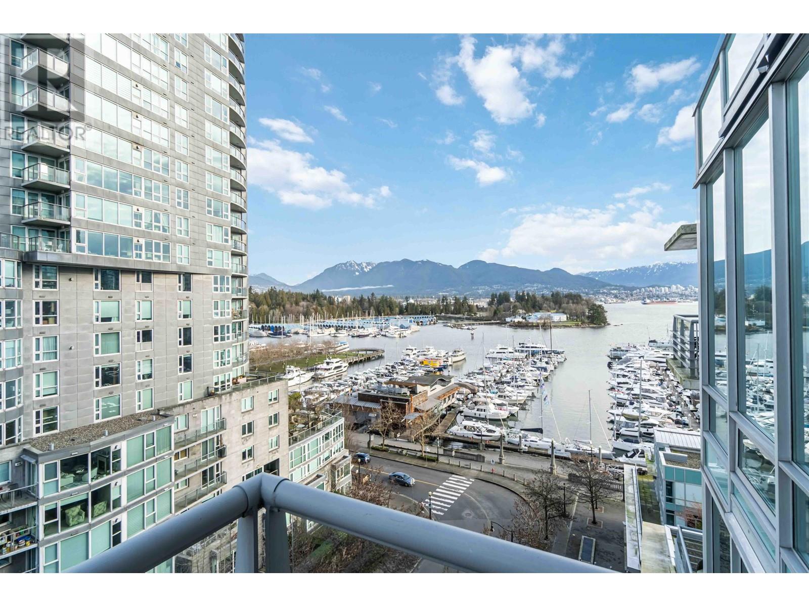 Listing Picture 2 of 36 : 1007 590 NICOLA STREET, Vancouver / 溫哥華 - 魯藝地產 Yvonne Lu Group - MLS Medallion Club Member