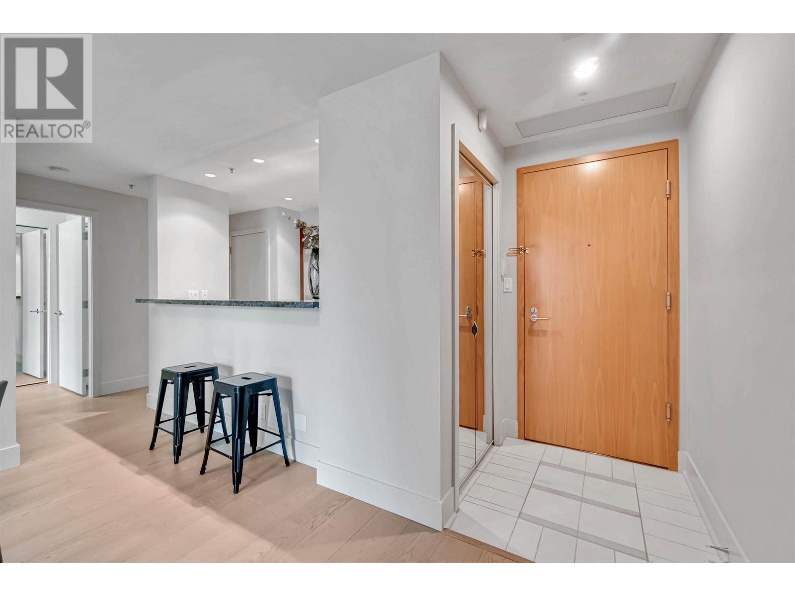 Listing Picture 6 of 36 : 1007 590 NICOLA STREET, Vancouver / 溫哥華 - 魯藝地產 Yvonne Lu Group - MLS Medallion Club Member