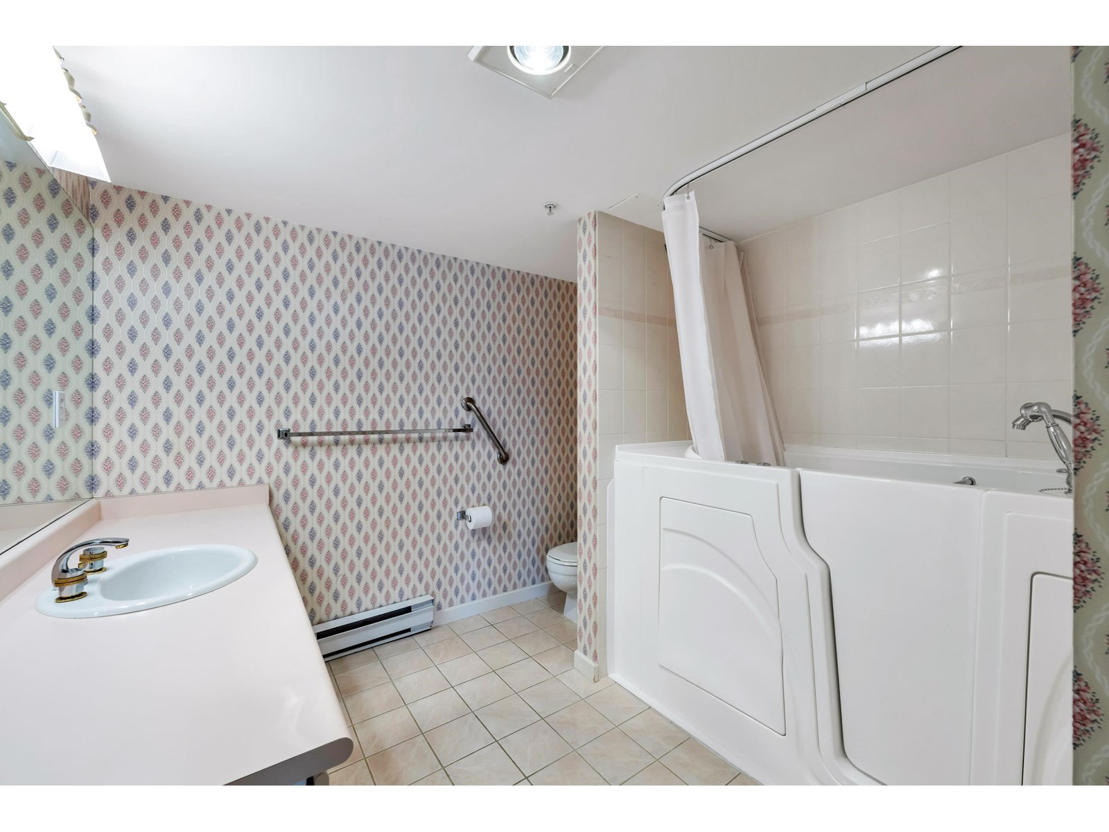 404 9978 148 Street, Surrey, British Columbia  V3R 0P9 - Photo 22 - R2989404