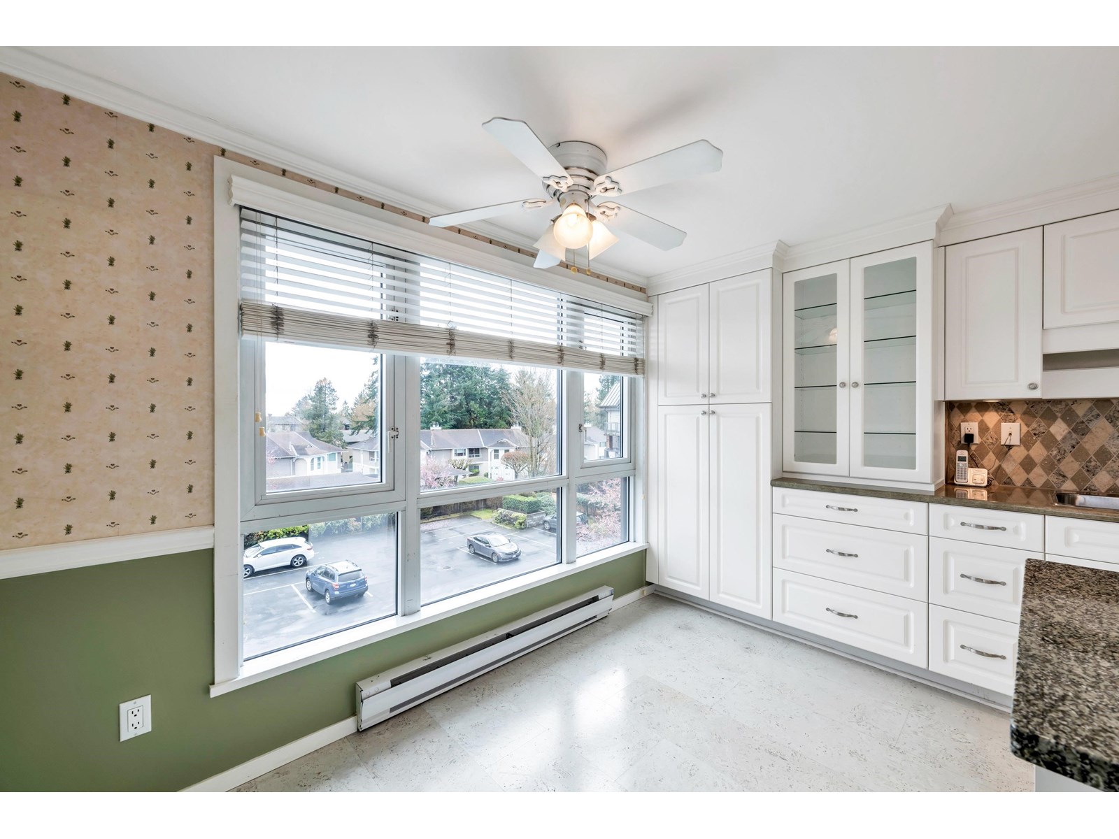 404 9978 148 Street, Surrey, British Columbia  V3R 0P9 - Photo 5 - R2989404