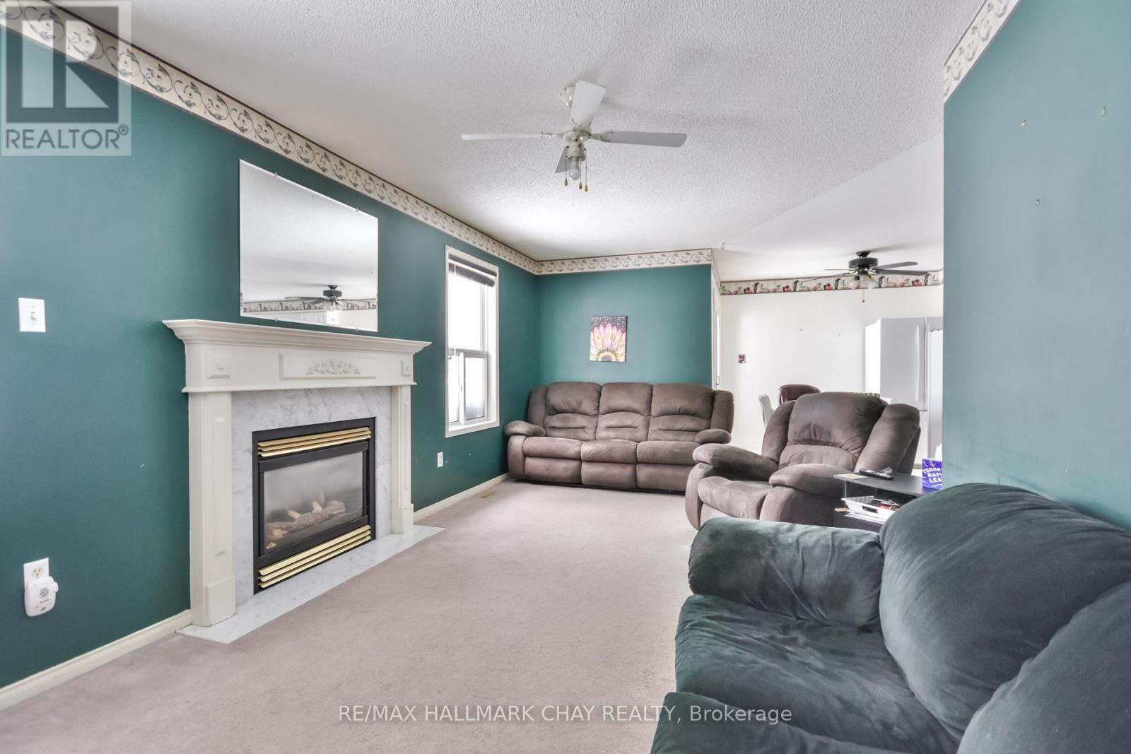 37 Loon Avenue, Barrie (Painswick South), Ontario  L4N 8W6 - Photo 3 - S12078044