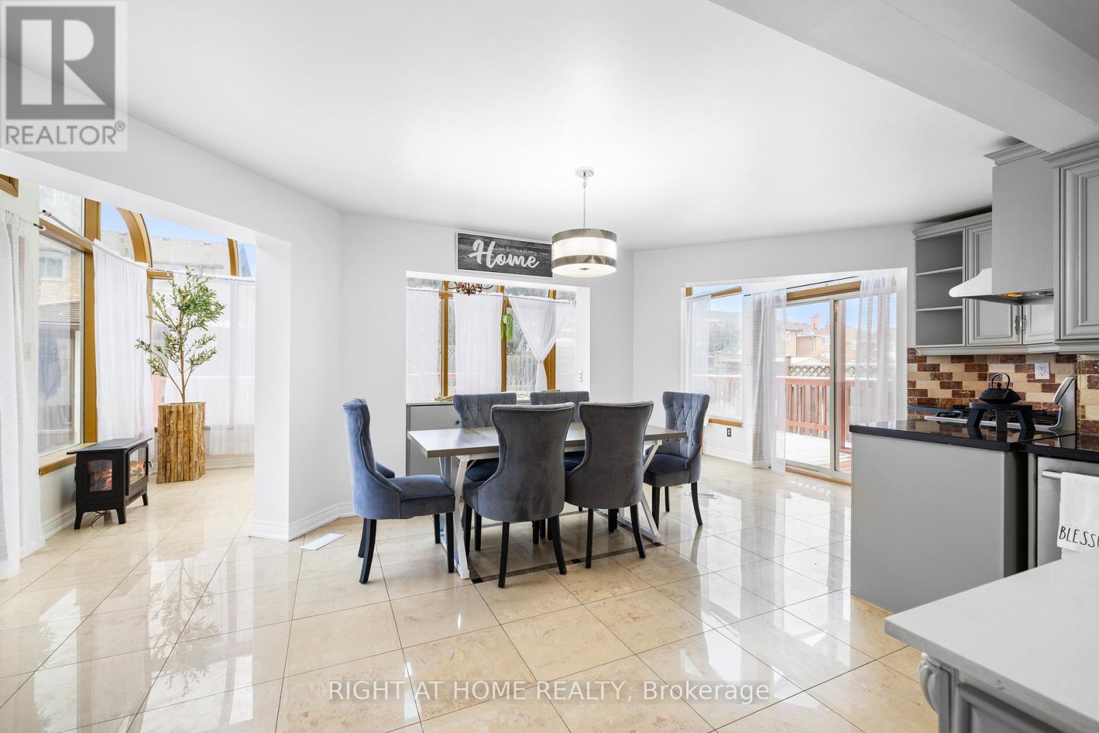 4469 Idlewilde Crescent, Mississauga, Ontario  L5M 4E8 - Photo 13 - W12078004