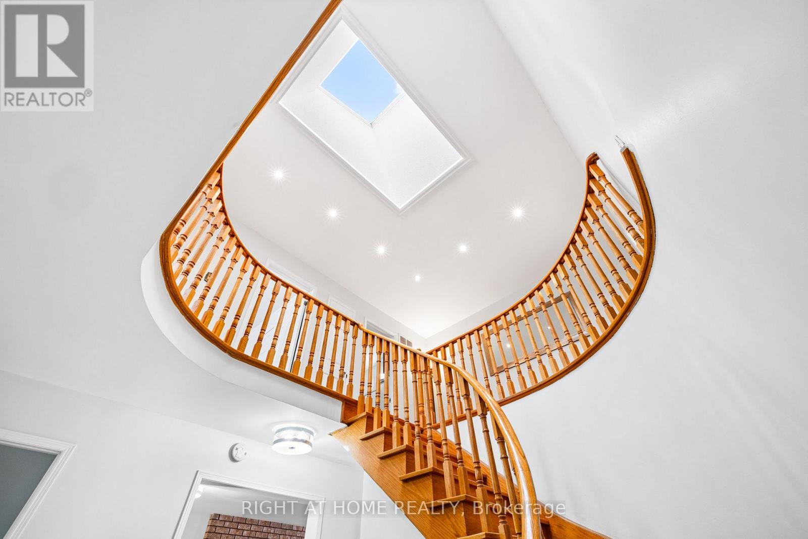 4469 Idlewilde Crescent, Mississauga, Ontario  L5M 4E8 - Photo 24 - W12078004