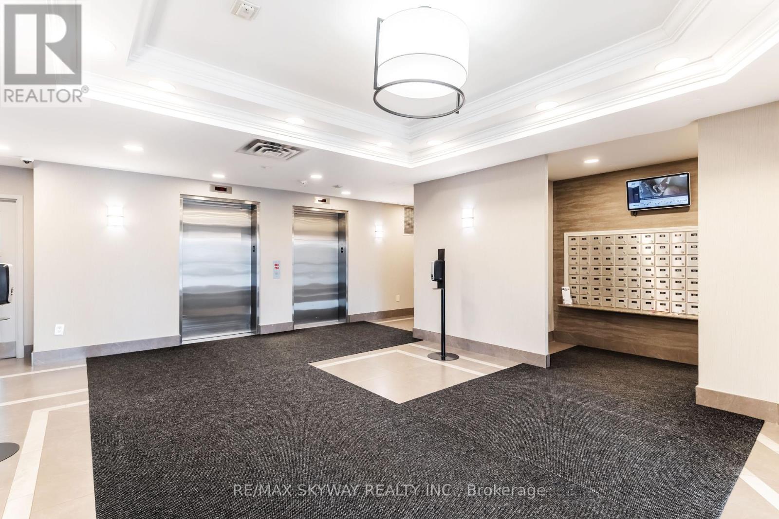 Property at 300 RAY LAWSON BOULEVARD image 4