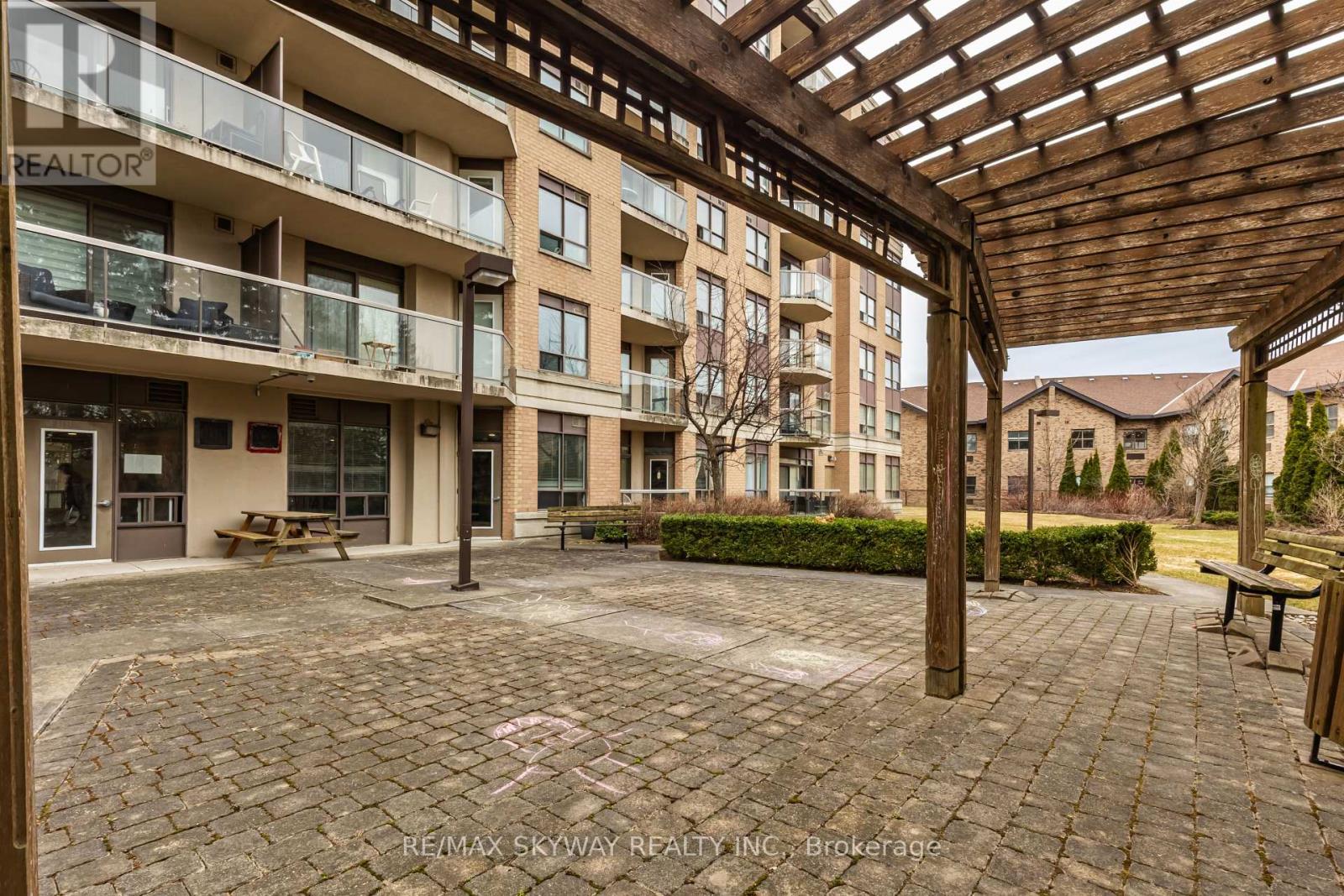 300 Ray Lawson Boulevard, Brampton (Fletcher's Creek South), Ontario  L6Y 5H5 - Photo 42 - W12078012