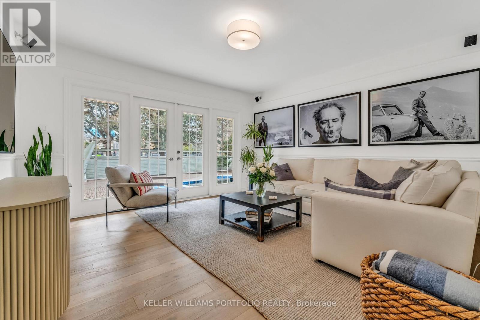 1123 Lakeshore Road E, Oakville (Oo Old Oakville), Ontario  L6J 1K9 - Photo 12 - W12078047