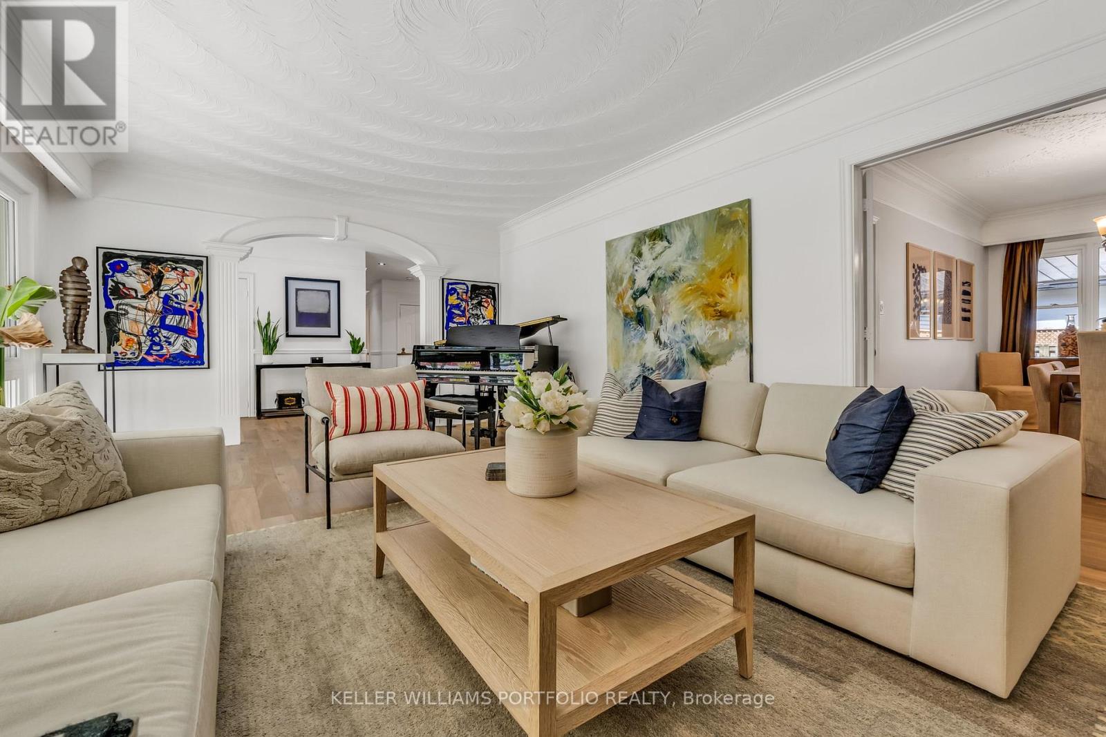 1123 Lakeshore Road E, Oakville (Oo Old Oakville), Ontario  L6J 1K9 - Photo 6 - W12078047
