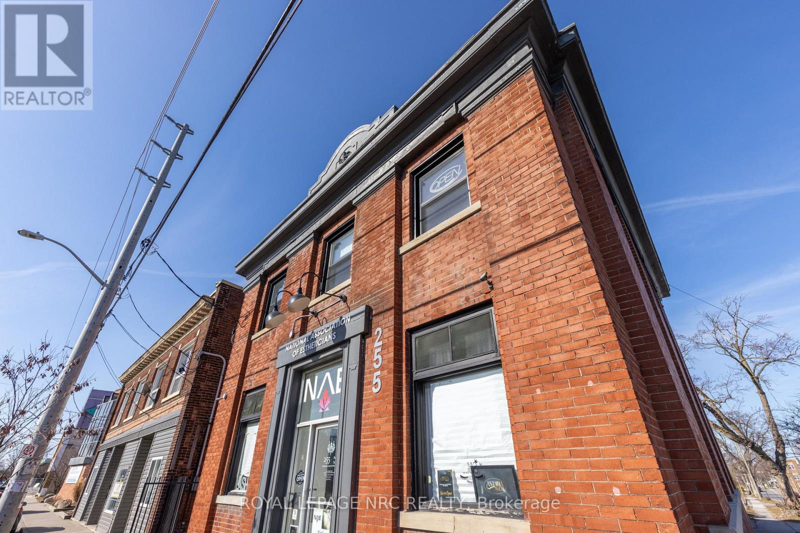 255 Church Street, St. Catharines, Ontario  L2R 3E8 - Photo 3 - X12078054