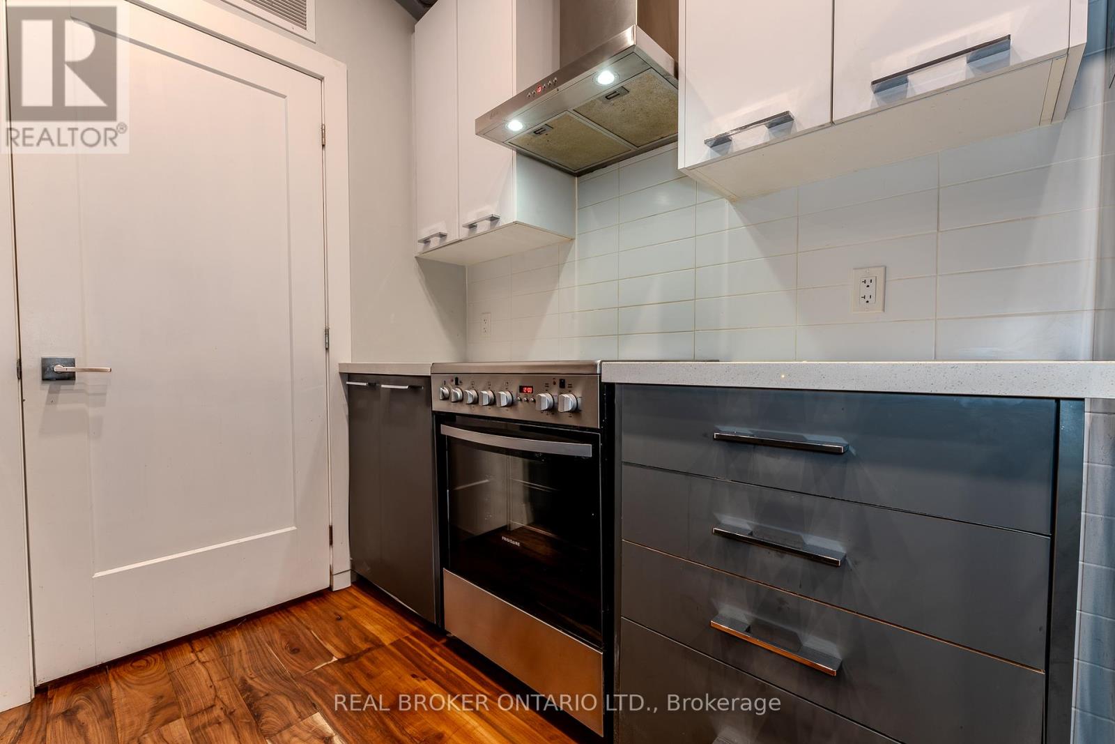 202 - 85 King Street E, Hamilton, Ontario  L8N 1A9 - Photo 5 - X12054234