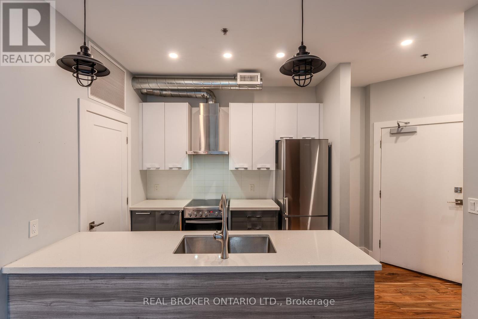 202 - 85 King Street E, Hamilton, Ontario  L8N 1A9 - Photo 8 - X12054234