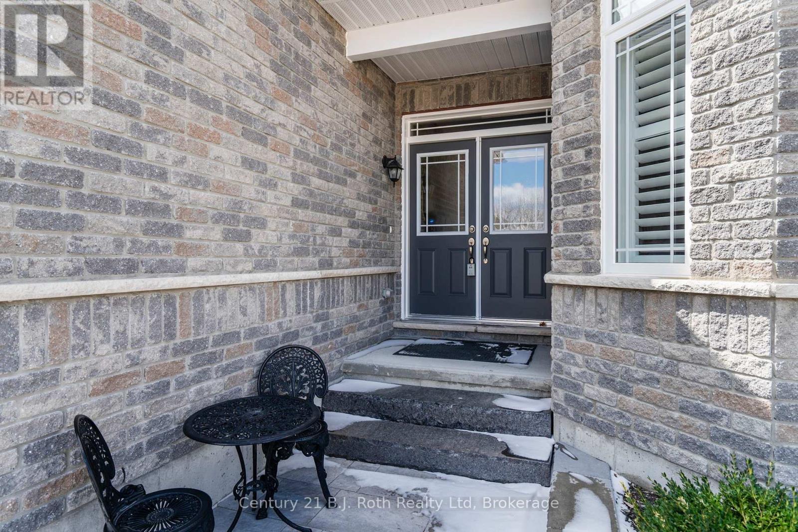 Property at 4 CHARLIE RAWSON BOULEVARD image 4
