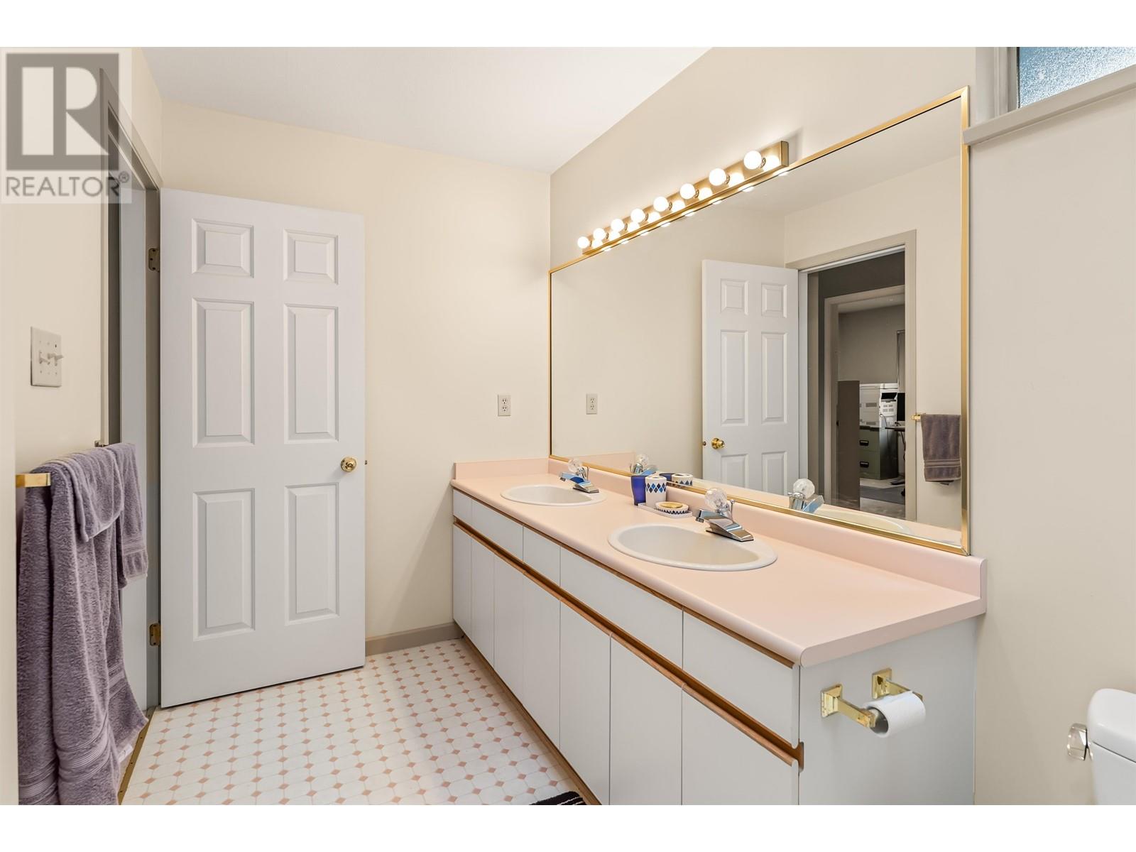 4 7531 No. 1 Road, Richmond, British Columbia  V7C 1T7 - Photo 22 - R2989386