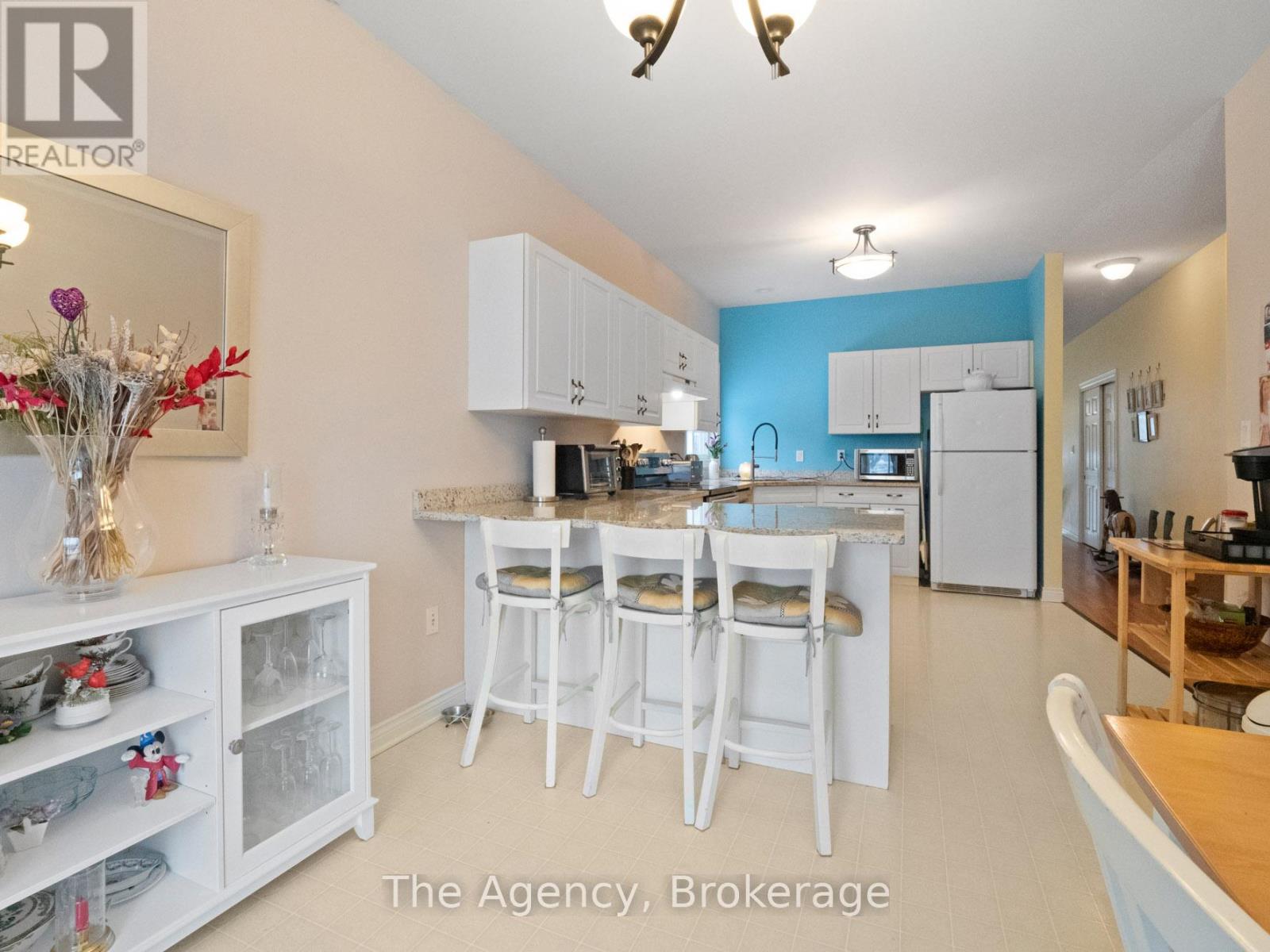 4344 Southerland Court, Niagara Falls, Ontario  L2G 7W4 - Photo 7 - X11994193