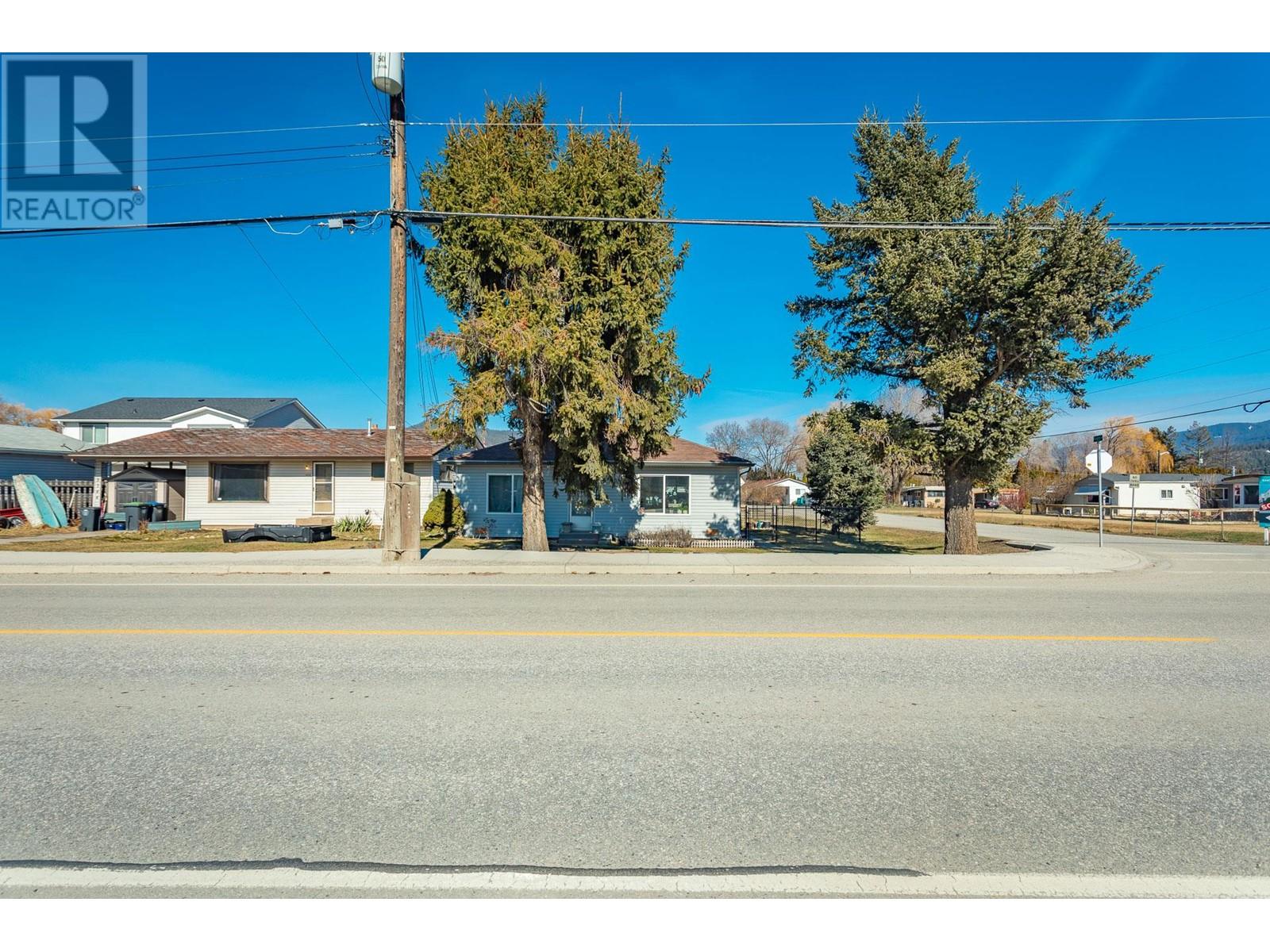 Property at 3156 Woodsdale Road image 3