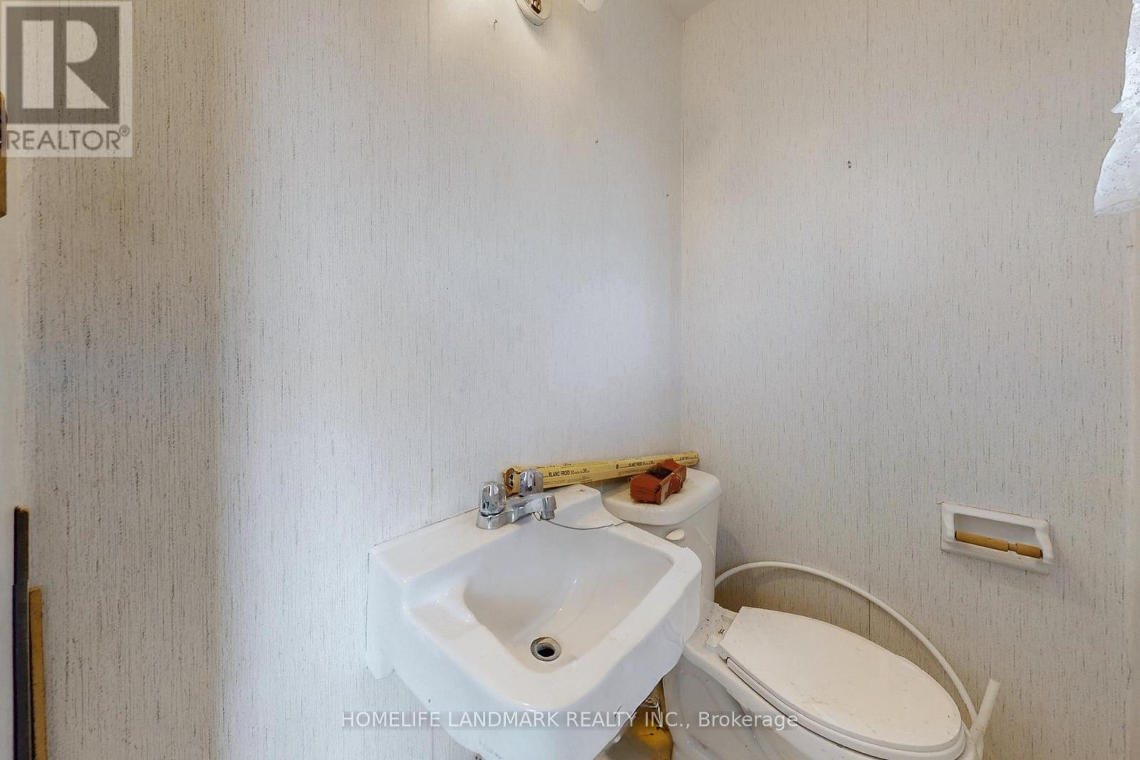 83 Sprucewood Drive, Markham, Ontario  L3T 2P9 - Photo 29 - N12074364