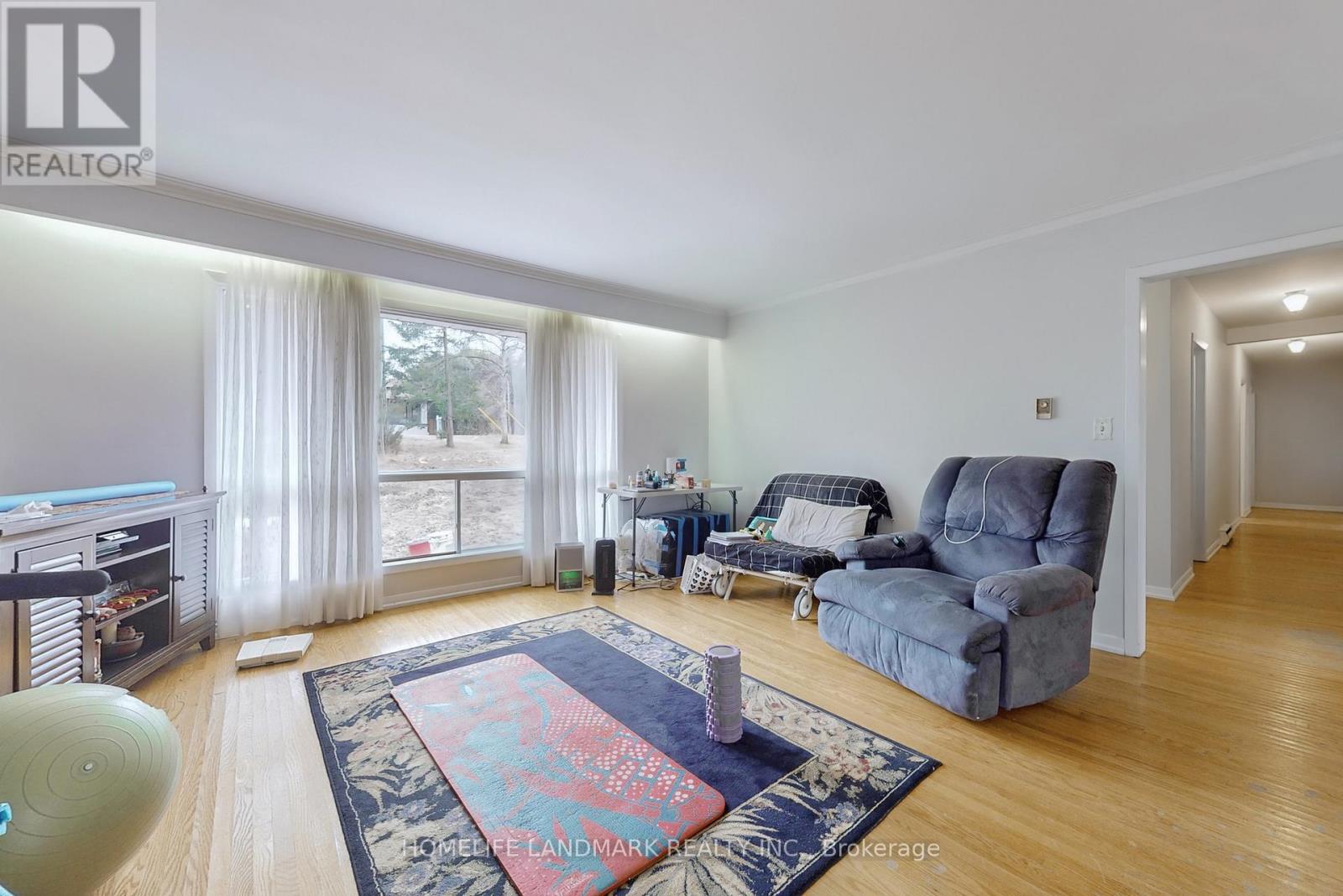 83 Sprucewood Drive, Markham, Ontario  L3T 2P9 - Photo 6 - N12074364