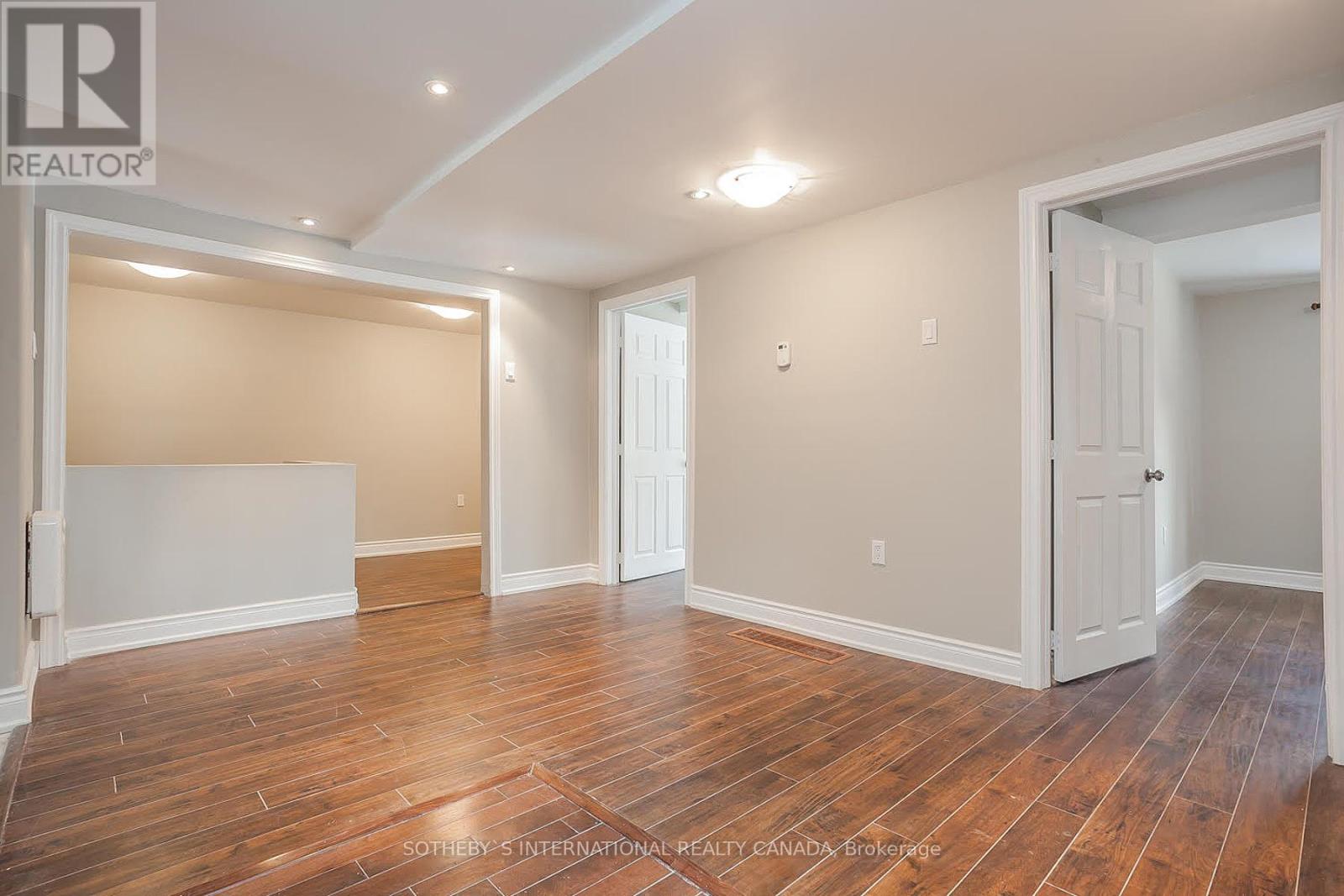 2033 Lilac Drive, Innisfil (Alcona), Ontario  L9S 1Y9 - Photo 8 - N12078116