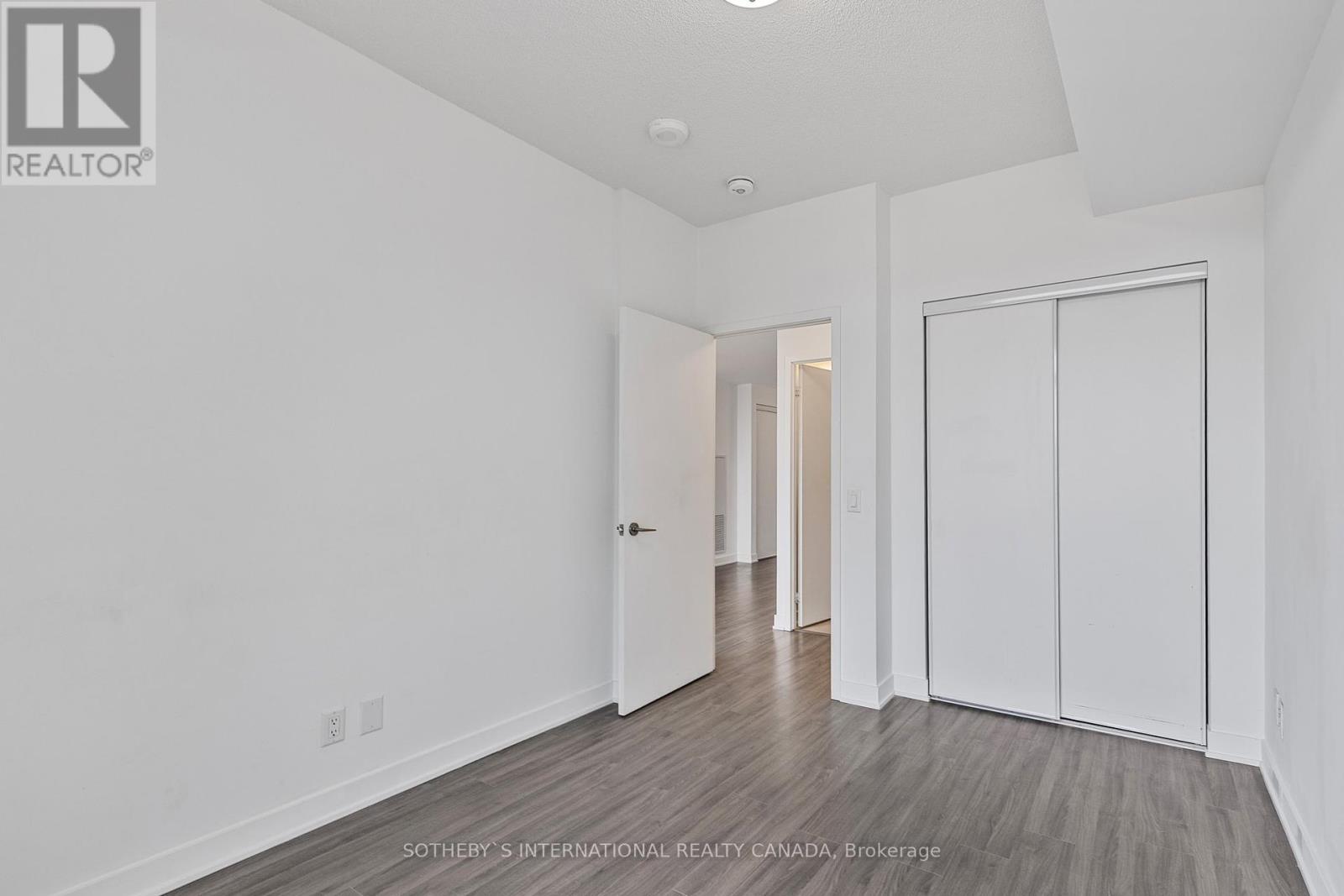 403 - 681 Yonge Street, Barrie (Painswick South), Ontario  L9J 0K1 - Photo 8 - S12078093