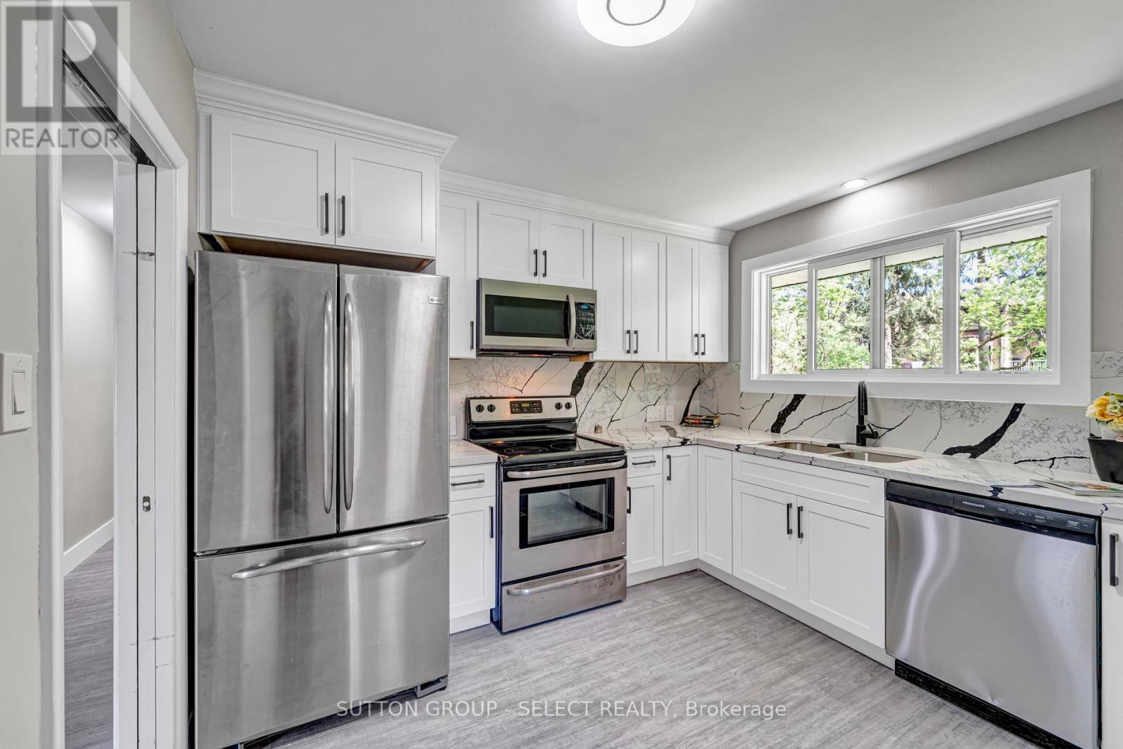 402 North Street, London, Ontario  N6K 2H6 - Photo 11 - X12078231