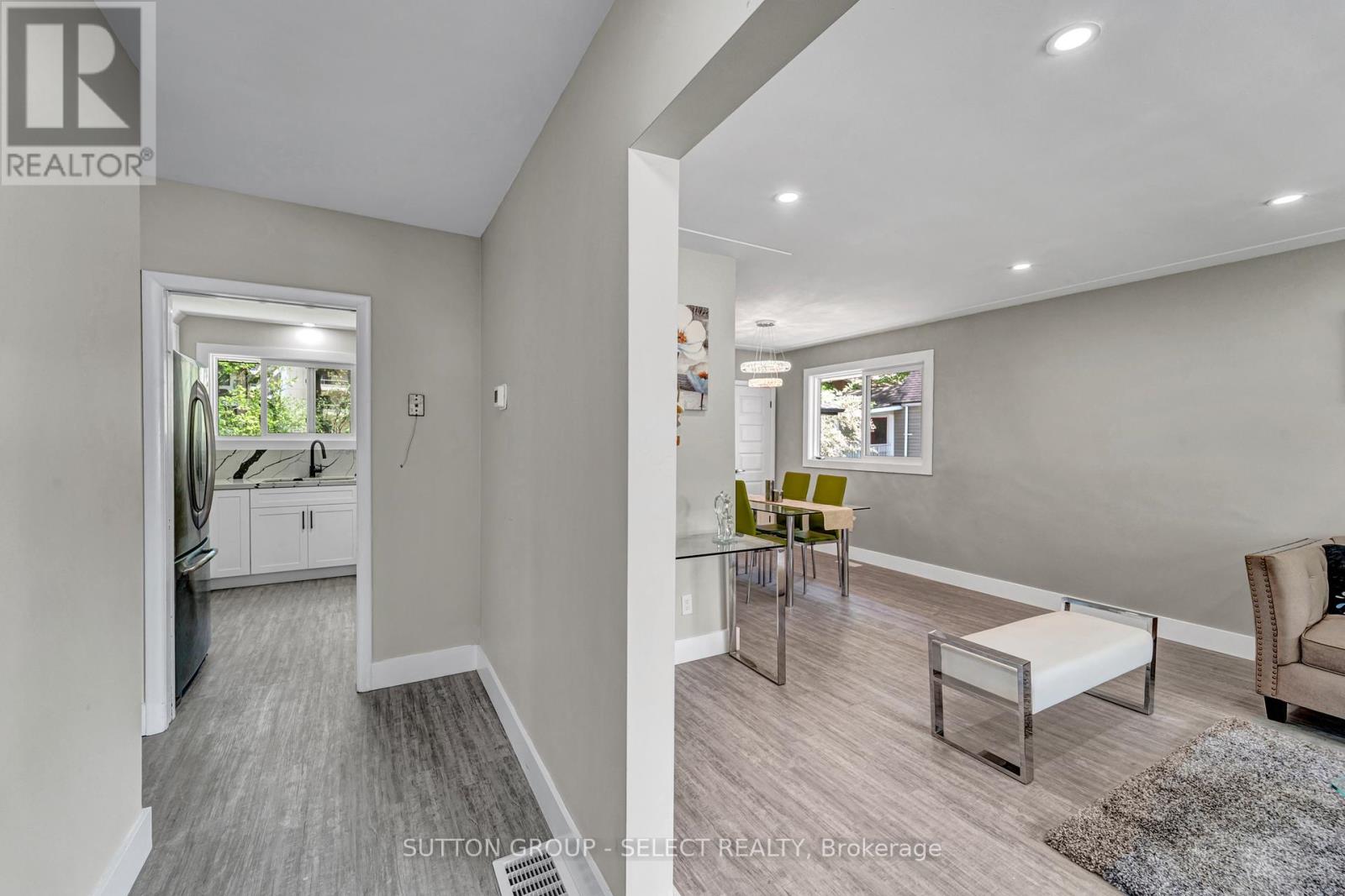 402 North Street, London, Ontario  N6K 2H6 - Photo 8 - X12078231