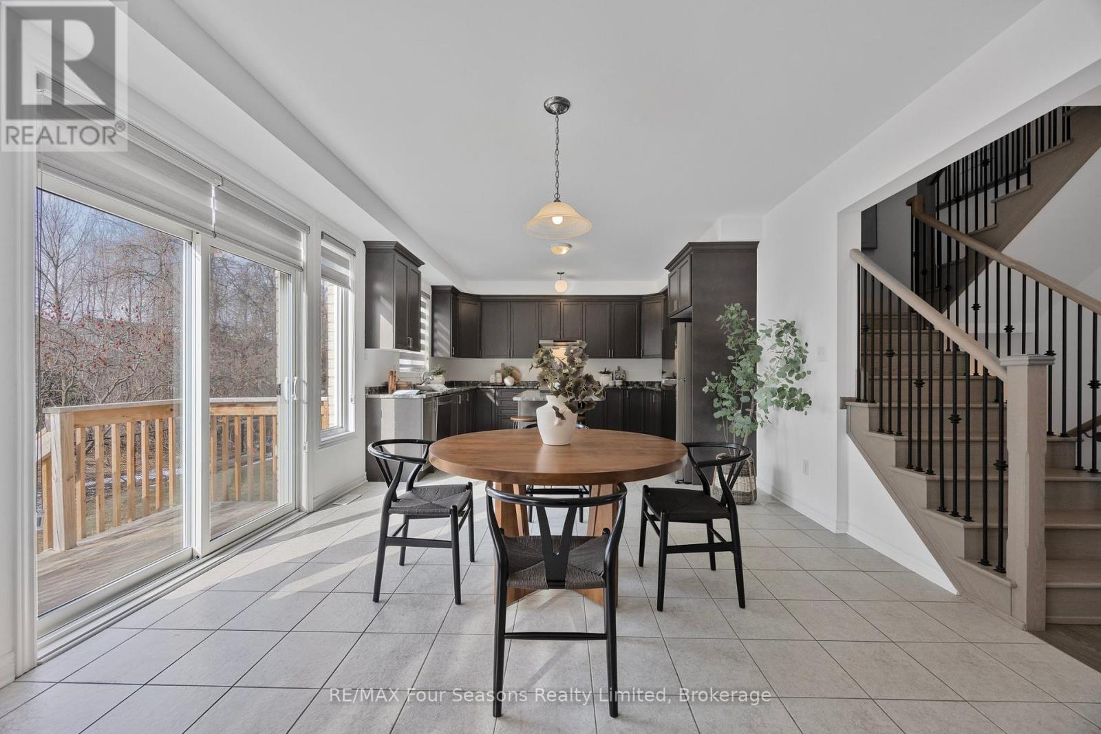 44 Kirby Avenue, Collingwood, Ontario  L9Y 3W8 - Photo 11 - S12078258